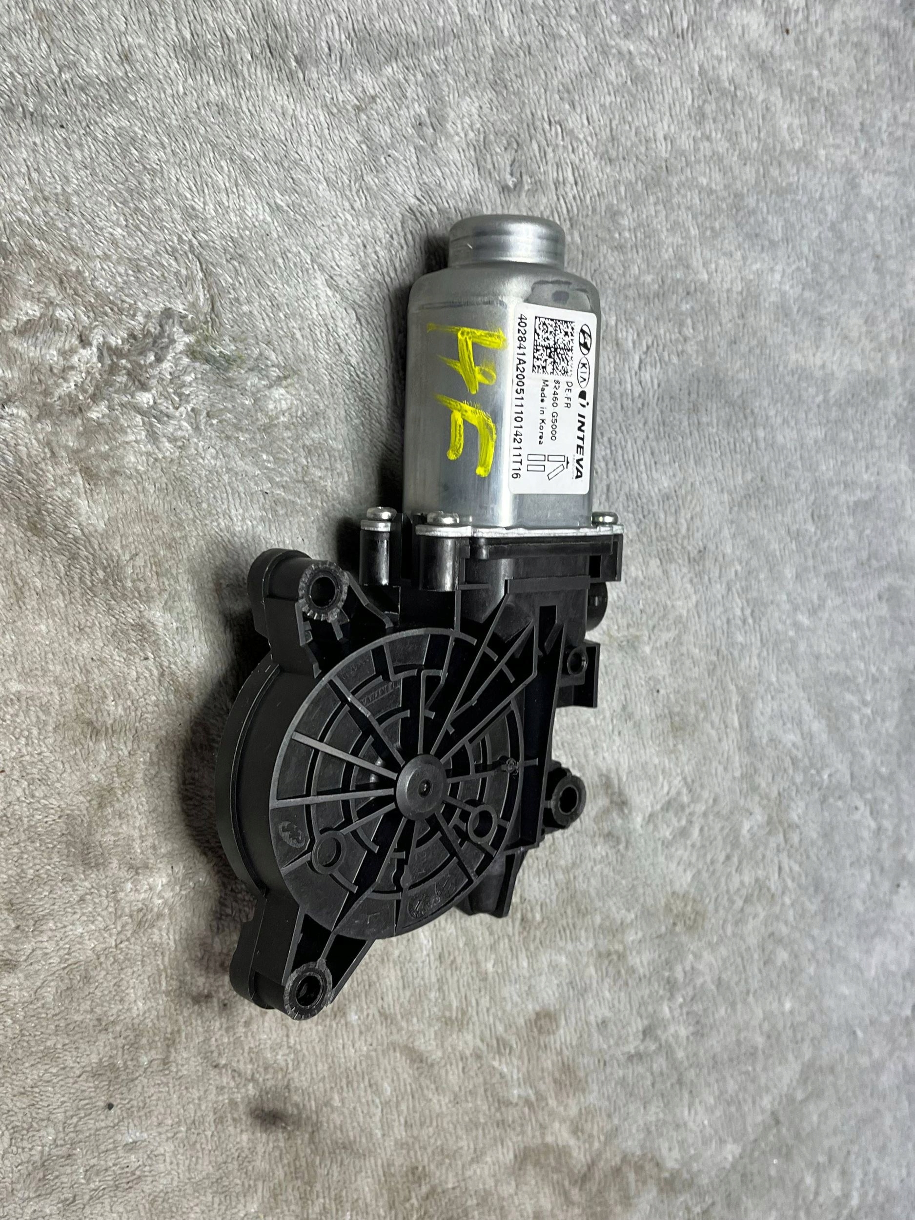 KIA NIRO and 19r mini motor windows right front 82460G5000 !J