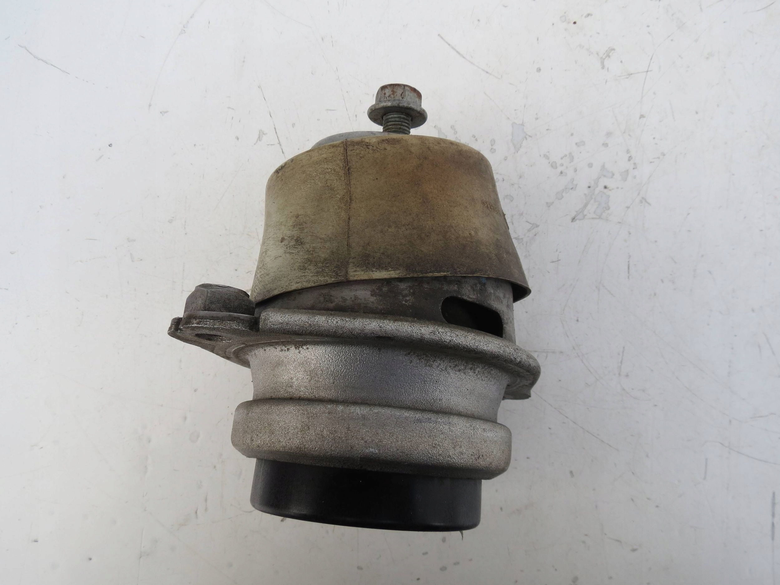 engine mount PORSCHE CAYENNE and 7L5 4.8 V8 94837505001