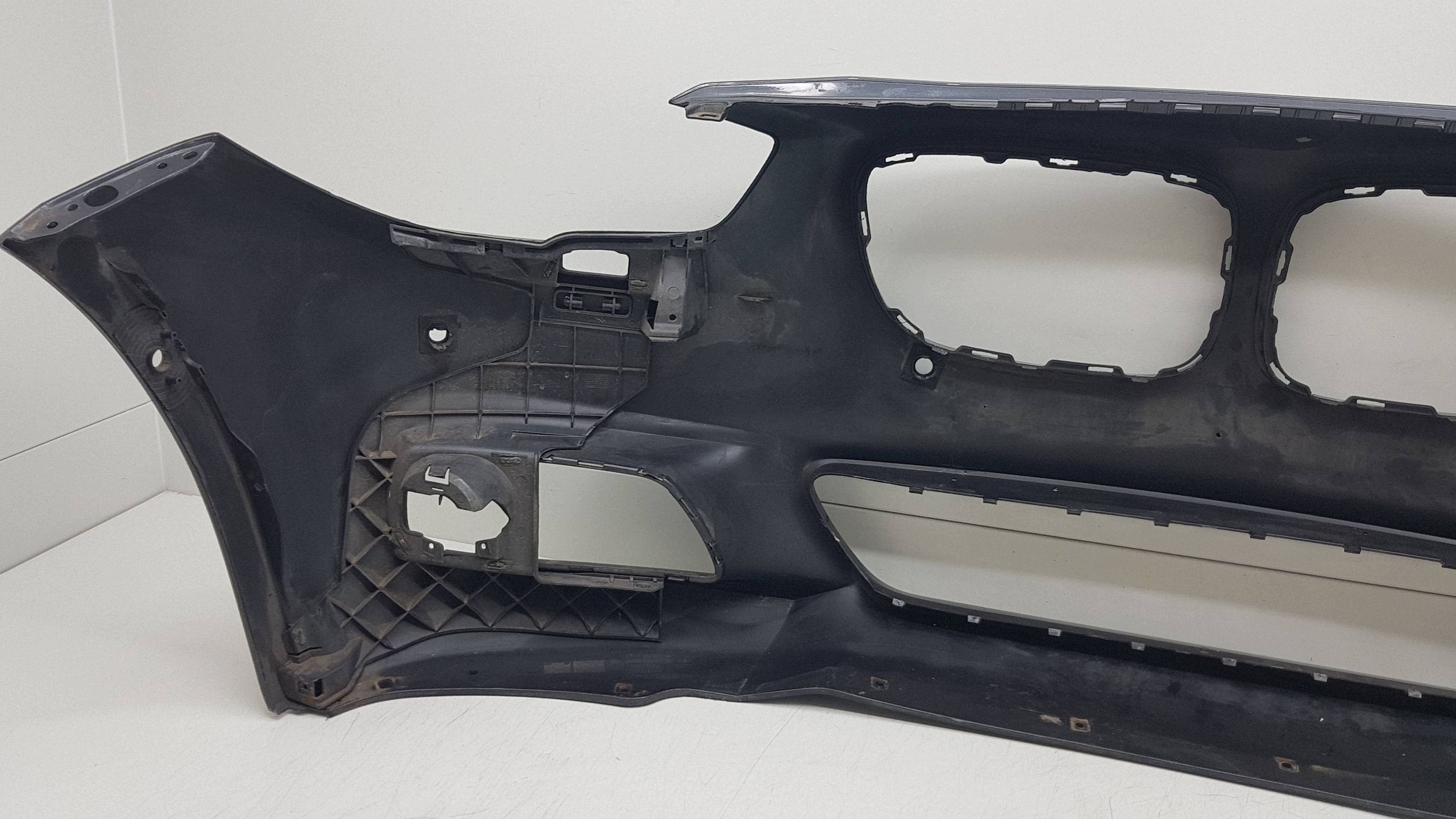 BMW 5 GT M PAKIET nárazník předek 51118049234