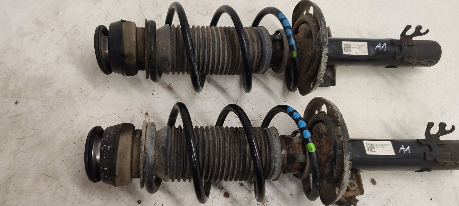 shock absorber spring front sususpension Audi A1 1,2 TSI