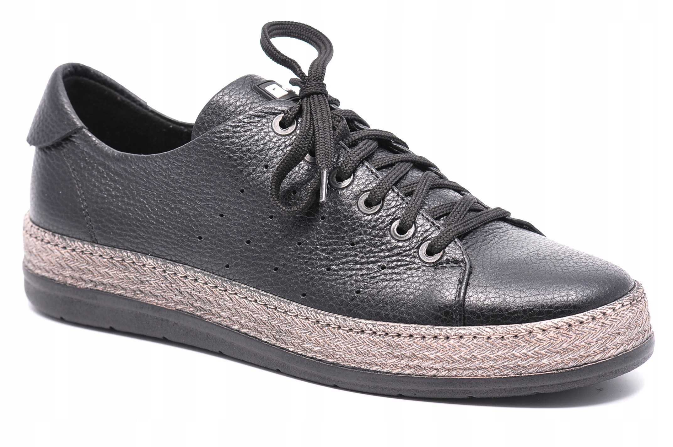 Nessi 24622 Černé tenisky Velikost 37