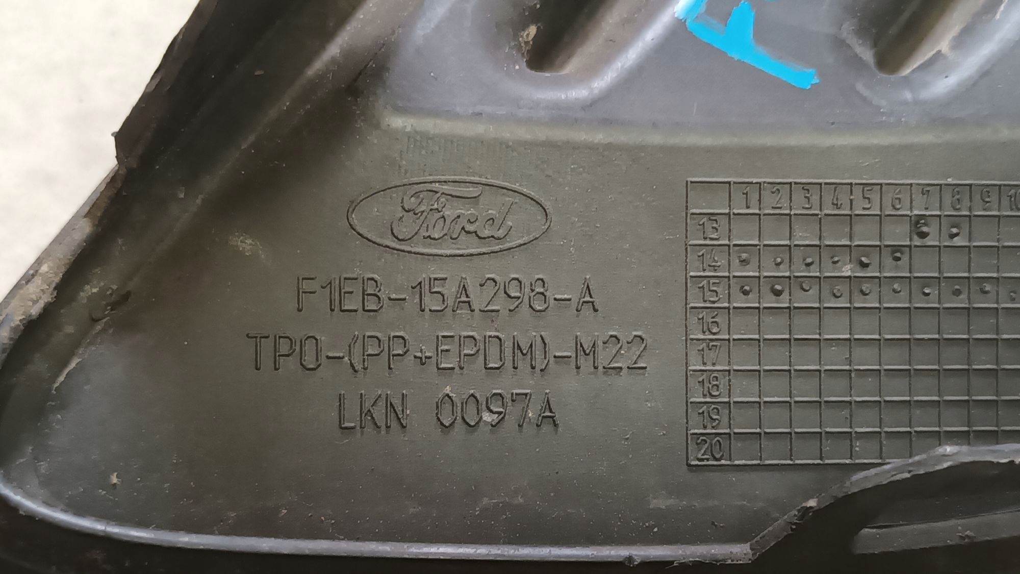 rechts oder links Lüftungsgitter der Stoßstange FORD FOCUS III LIFT 2014->