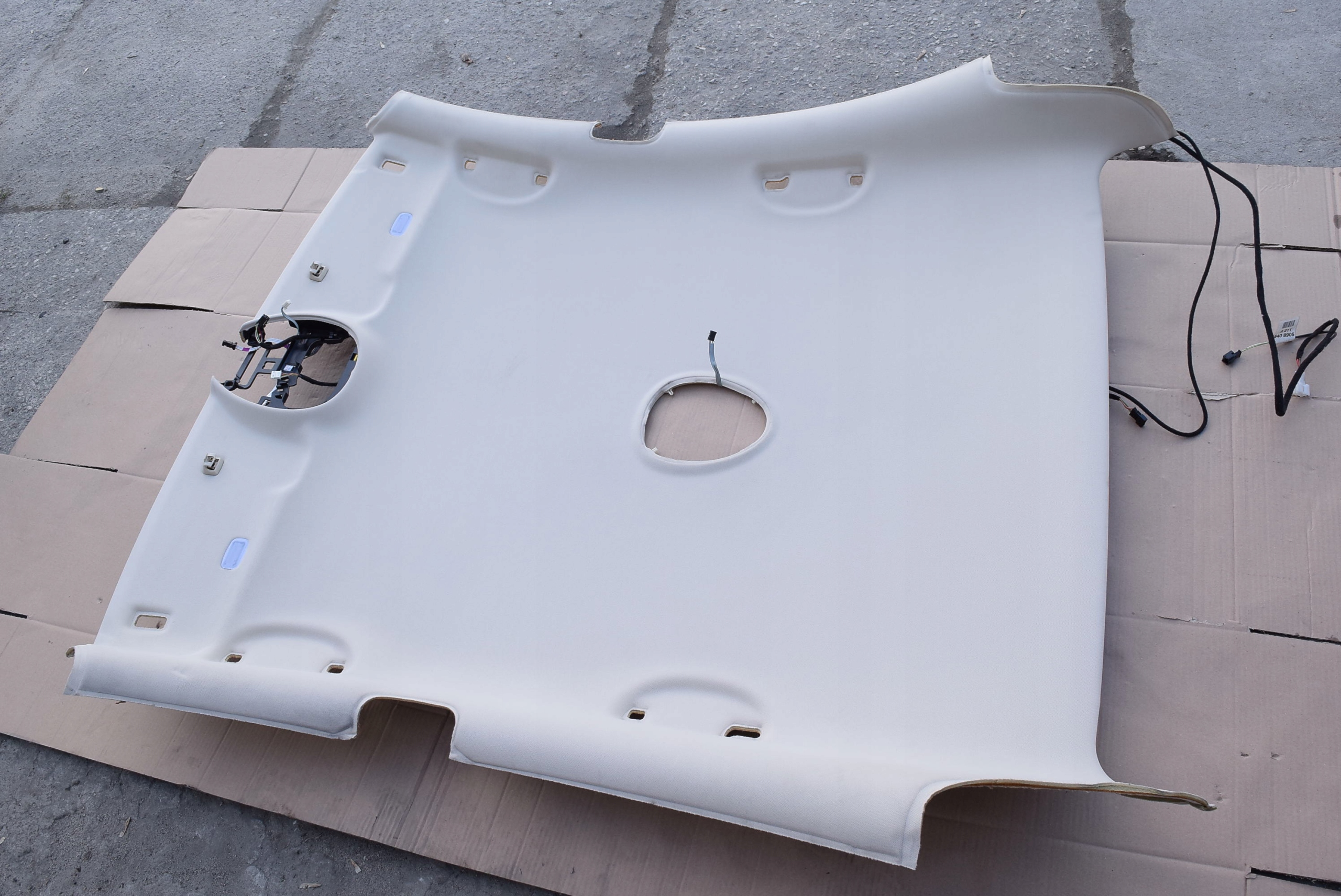 2196900050 - MERCEDES W219 3.0 V6 софит бежевый LIFT