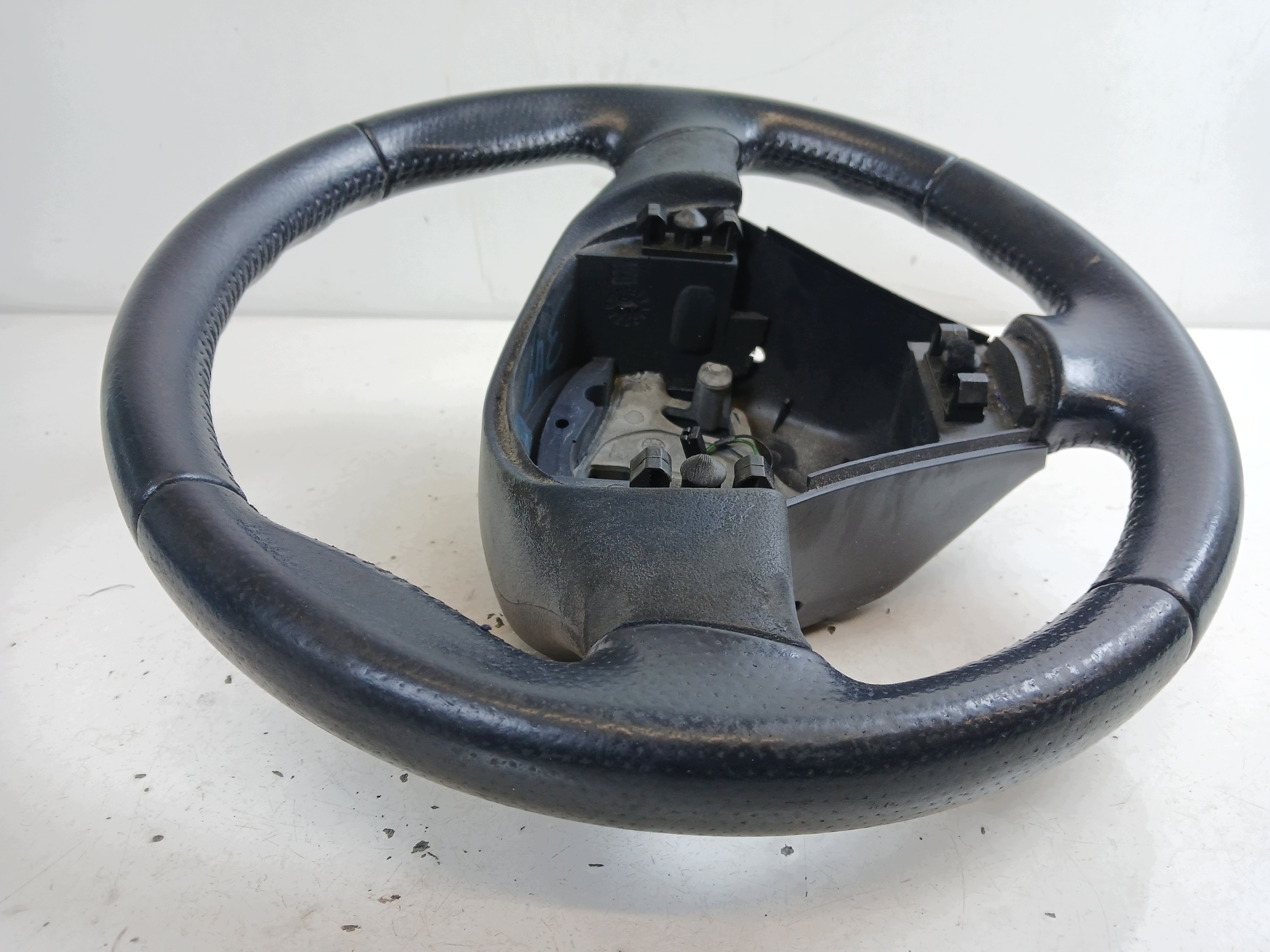PEUGEOT 1007 steering wheel, leather leather