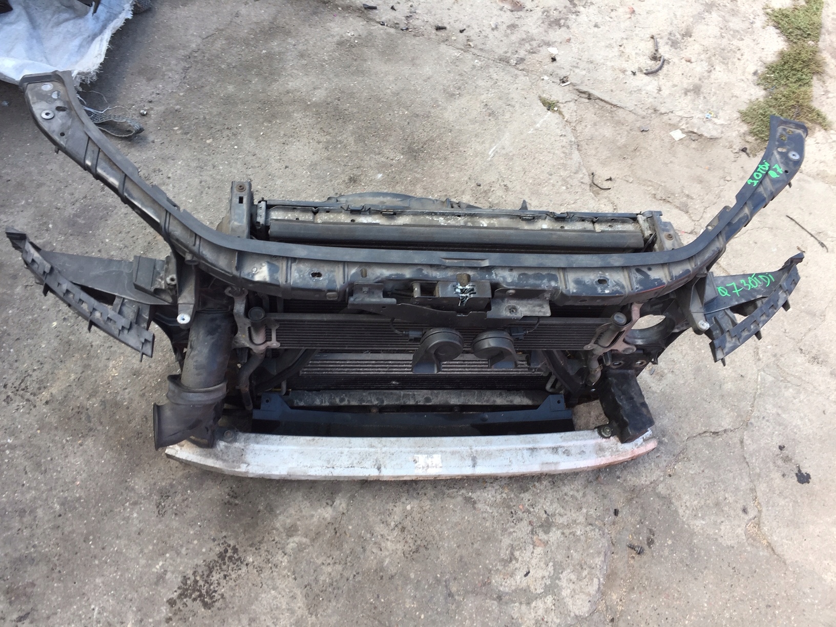 AUDI Q7 4L 3.0 TDI support panel for radiators pillar KOMPLET