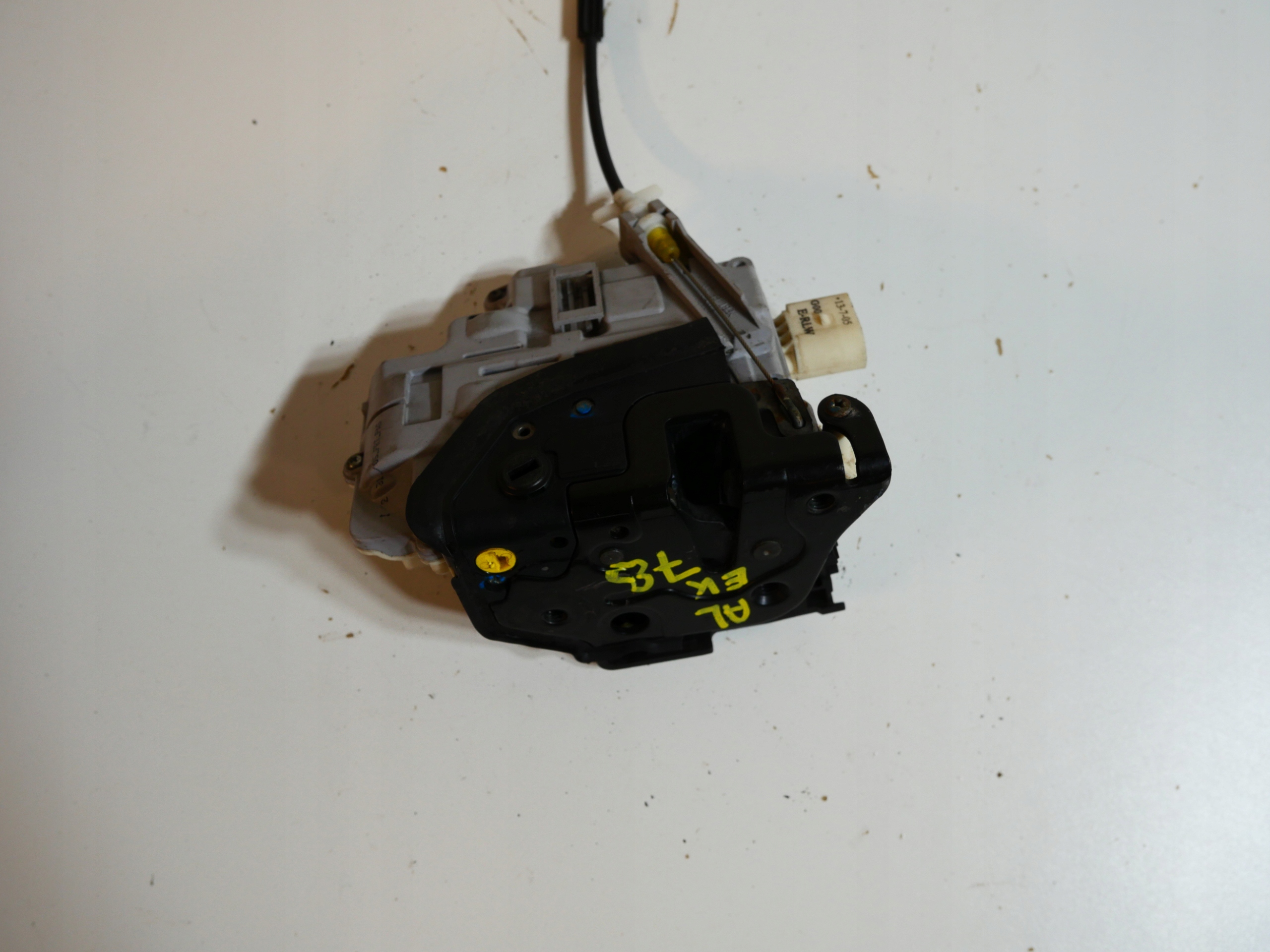 lock door VW PASSAT B6 3C4839015A
