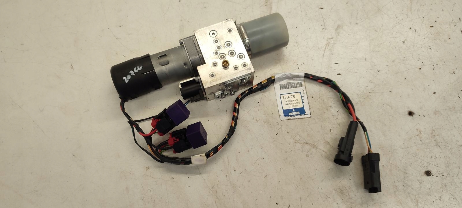 Pompa dachu cabrio Peugeot 207 CC 9680076380