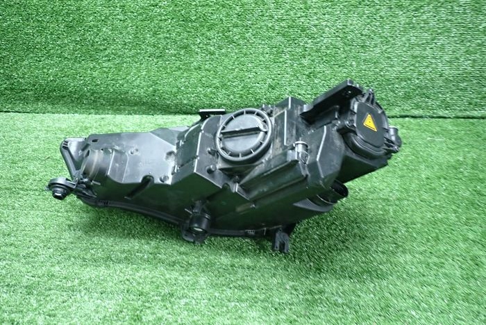 AUDI A4 B9 XENON LED 15-19 reflektor right light right 8W0941006
