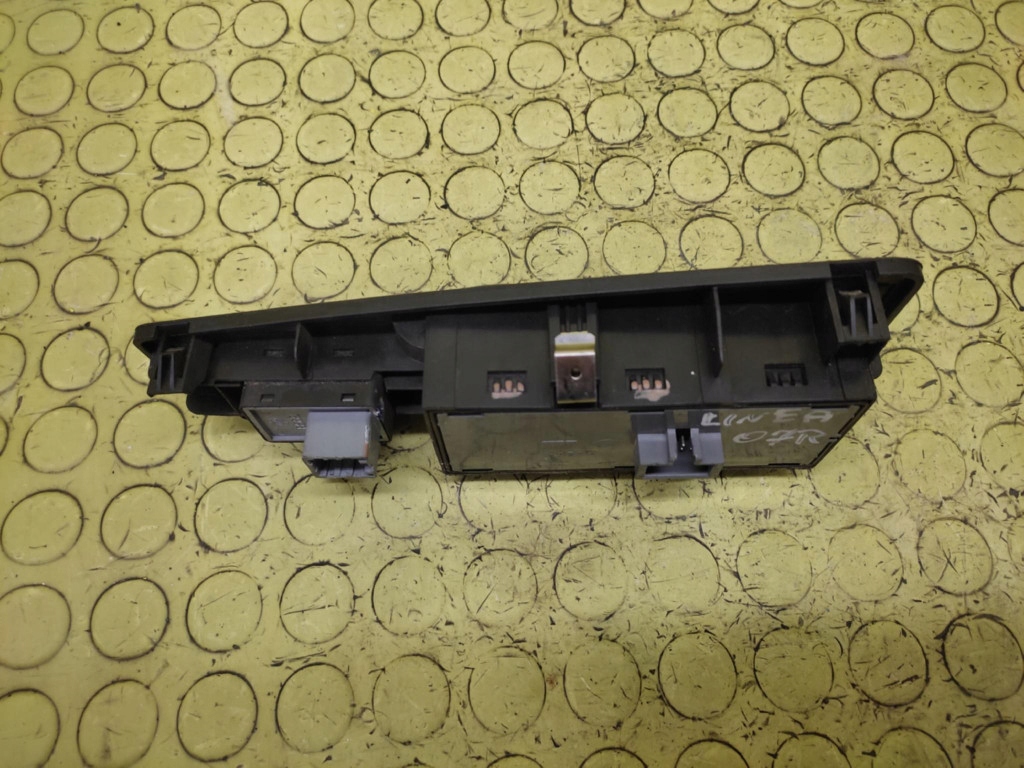 FIAT LINEA Commandes Vitre 7354423320