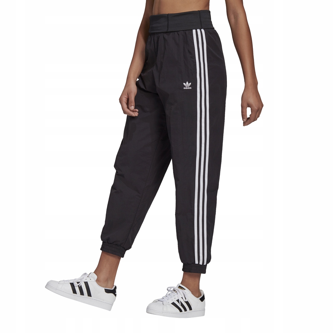 

Adidas Spodnie Damskie Adicolor Classics GN2868