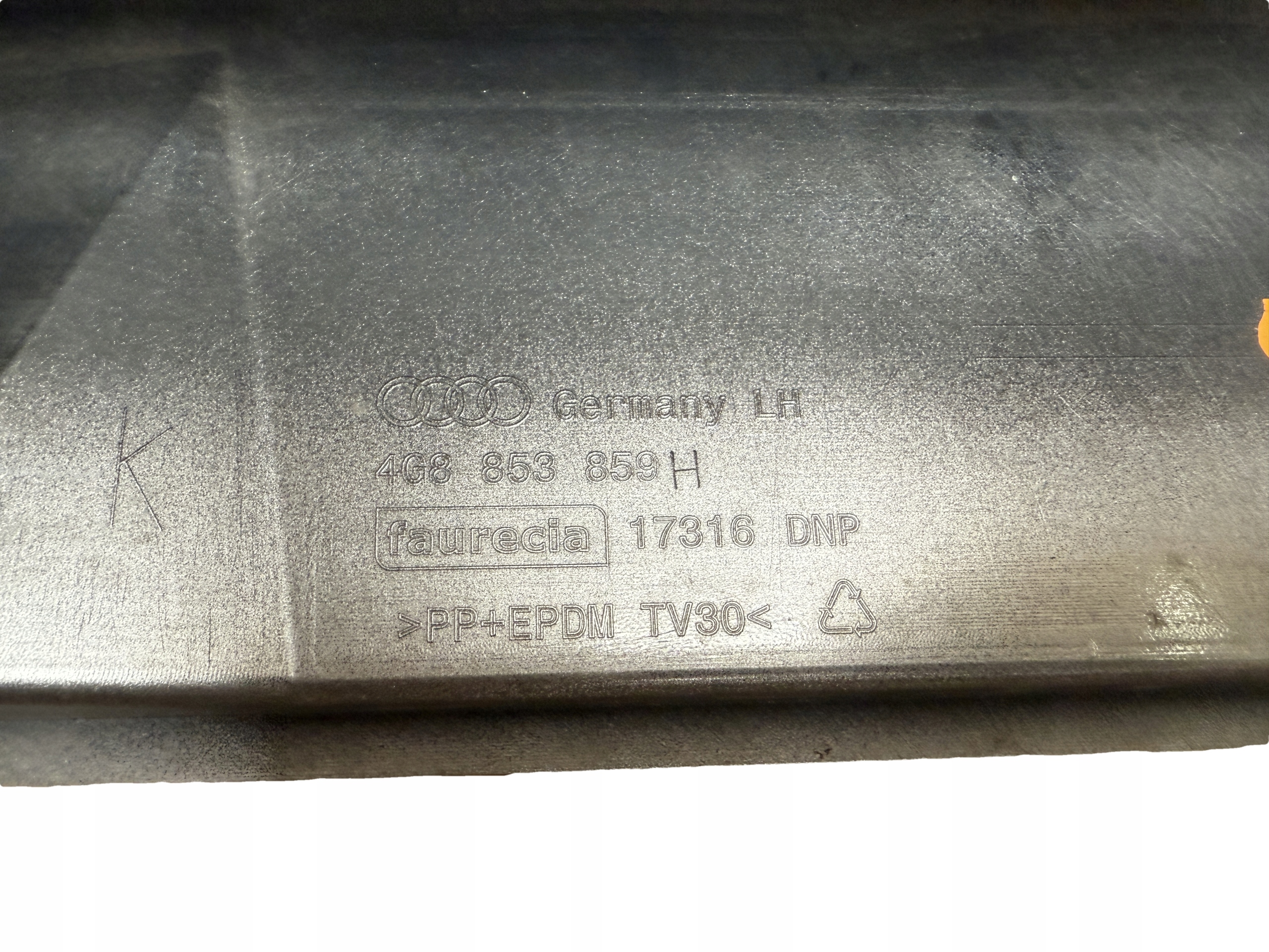 AUDI A7 4G LIFT moulding cap threshold left LZ7G