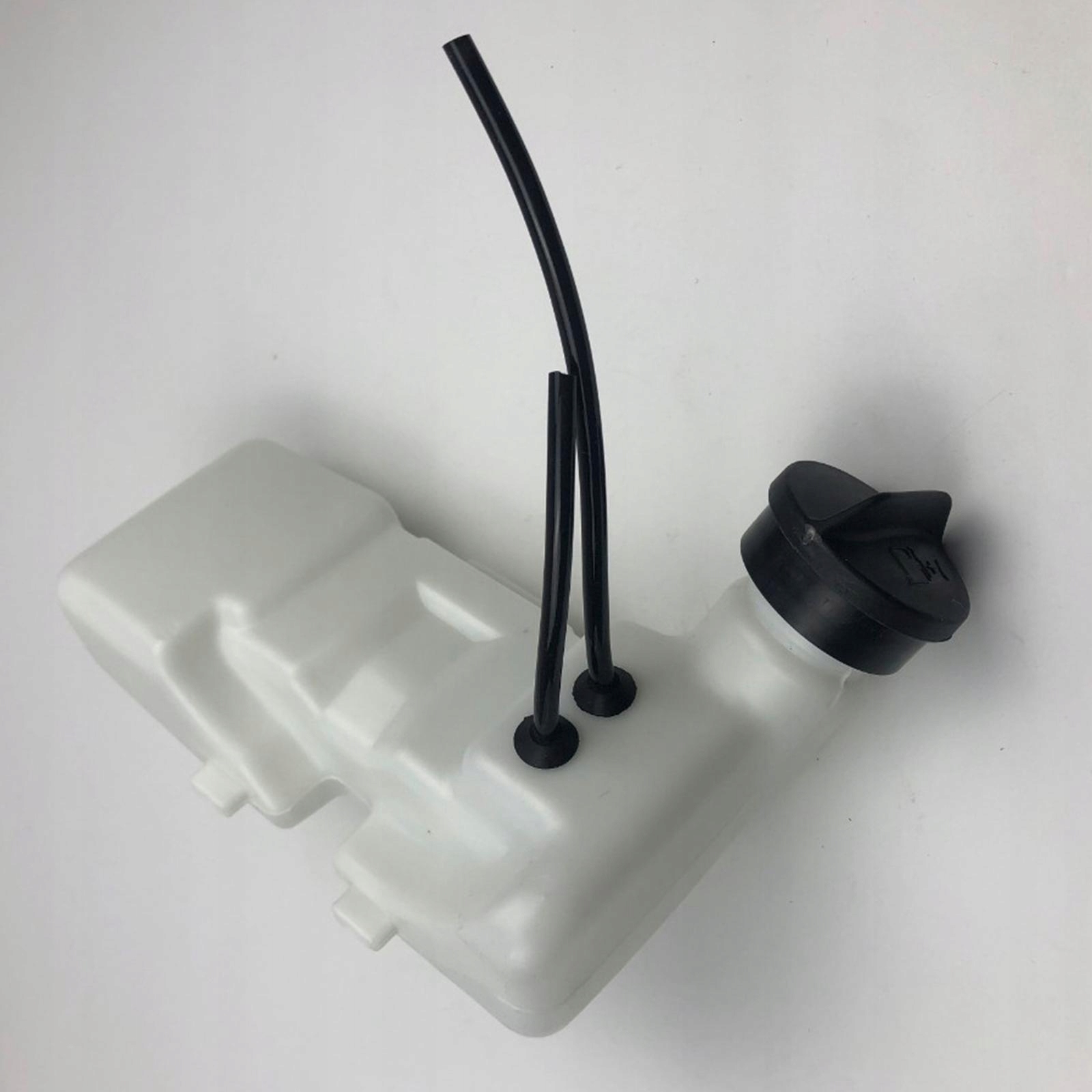 Gas Fuel Tank for Stihl FS80R FS80 FS75 FS76 FS74 FS72 FS85 KM85 HT75 Rodzaj zbiornik