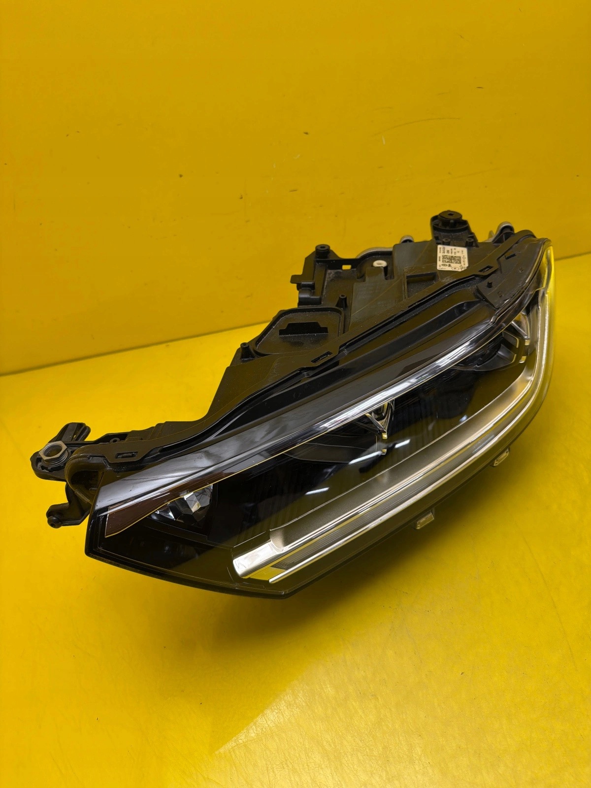 light left VW T-ROC Lift 2GA Full Led Matrix IQ 2GA941035AF