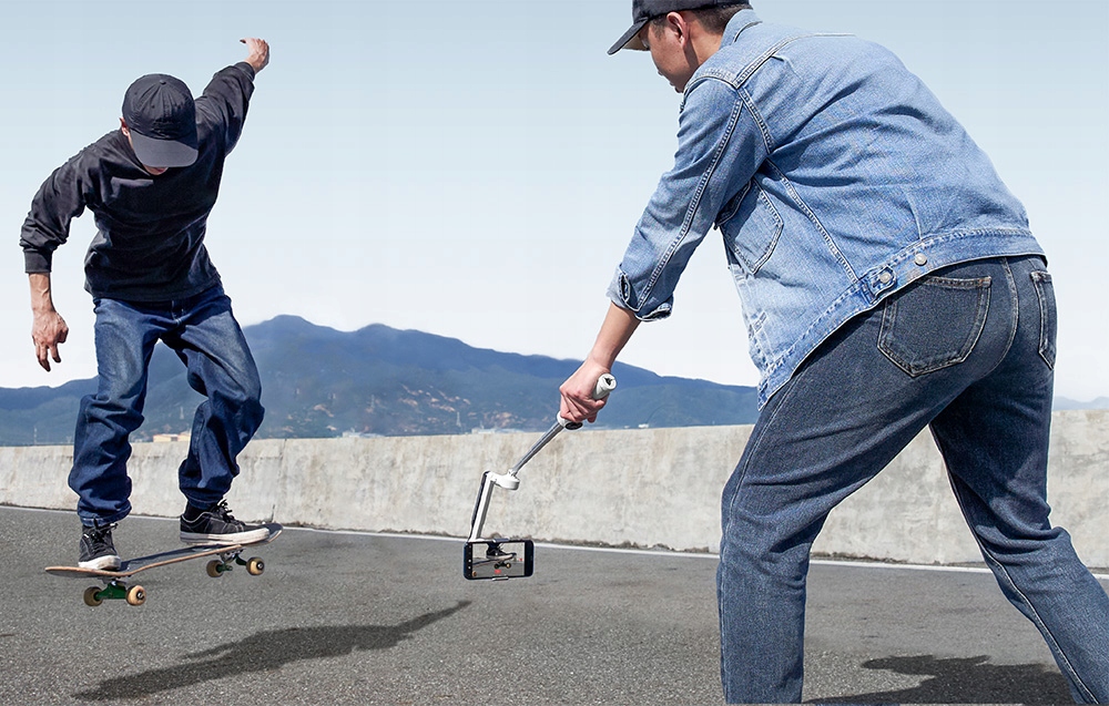 INSTA360 GIMBAL FLOW CREATOR KIT 3-OSIOWA STABILIZATOR STATYW SELFIE STICK Czas ładowania 2 h