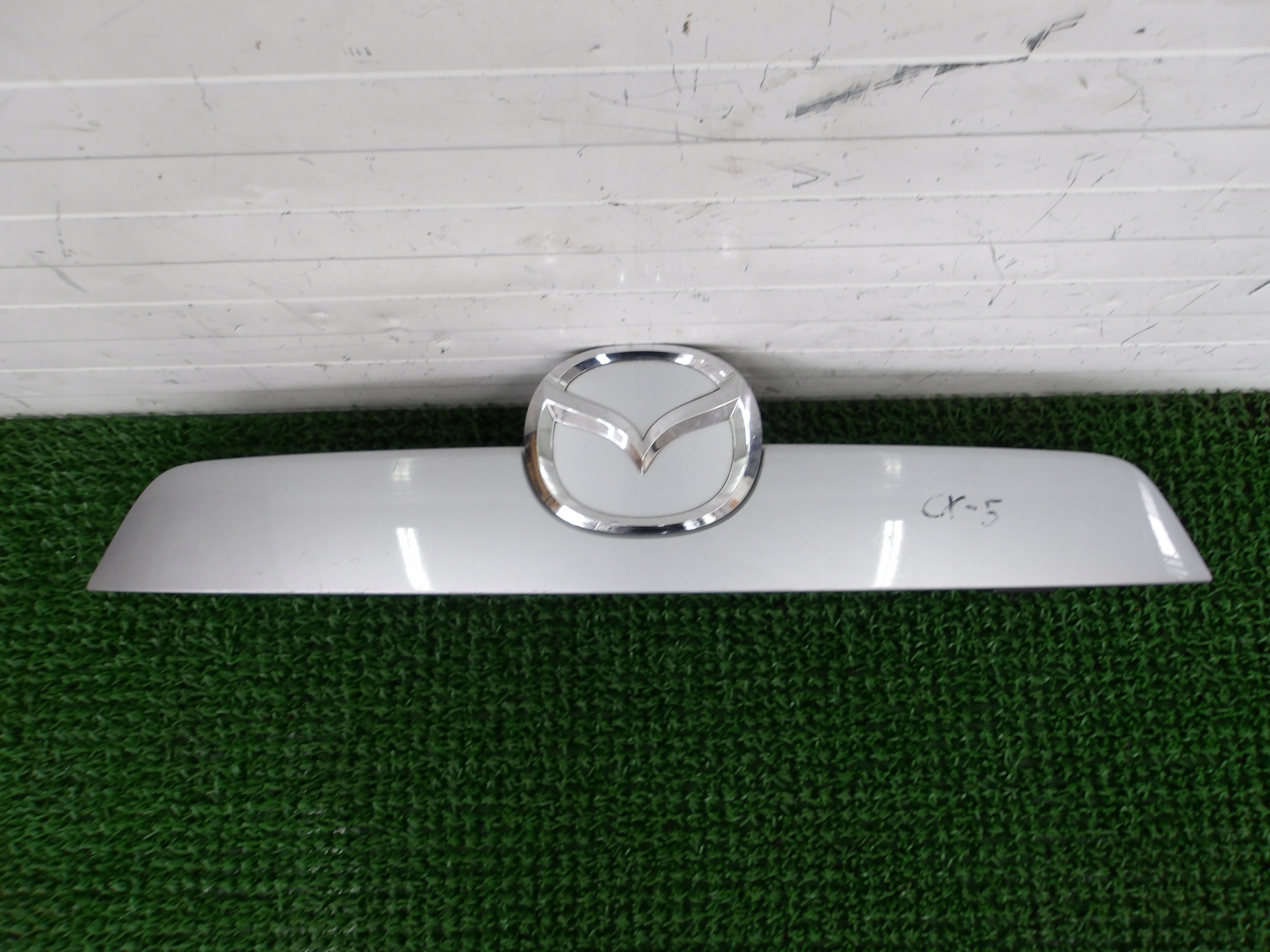 MAZDA CX-5 KD 12-17 cap bonnet moulding logo OE