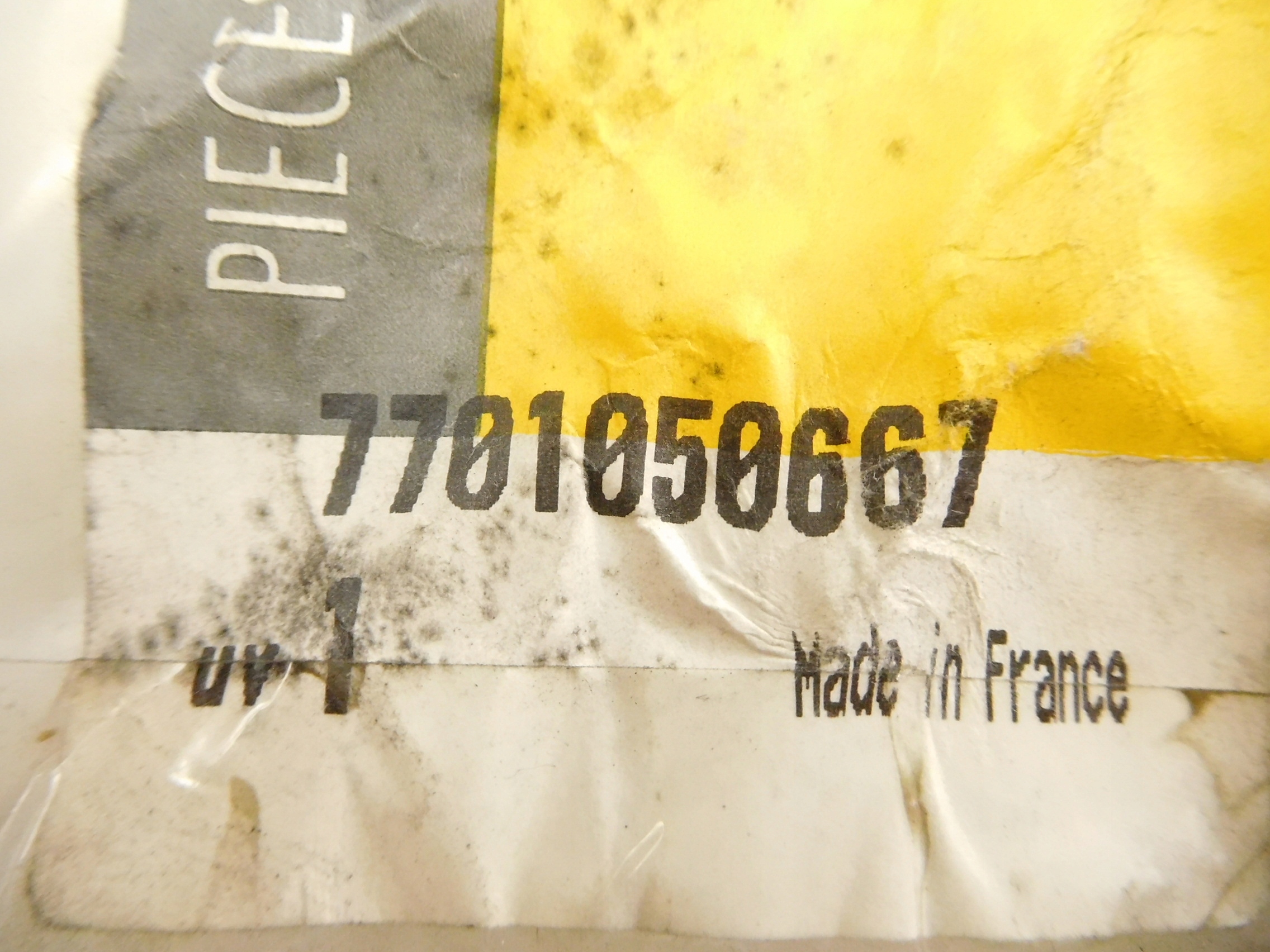 переднего MASTER II 7701050667