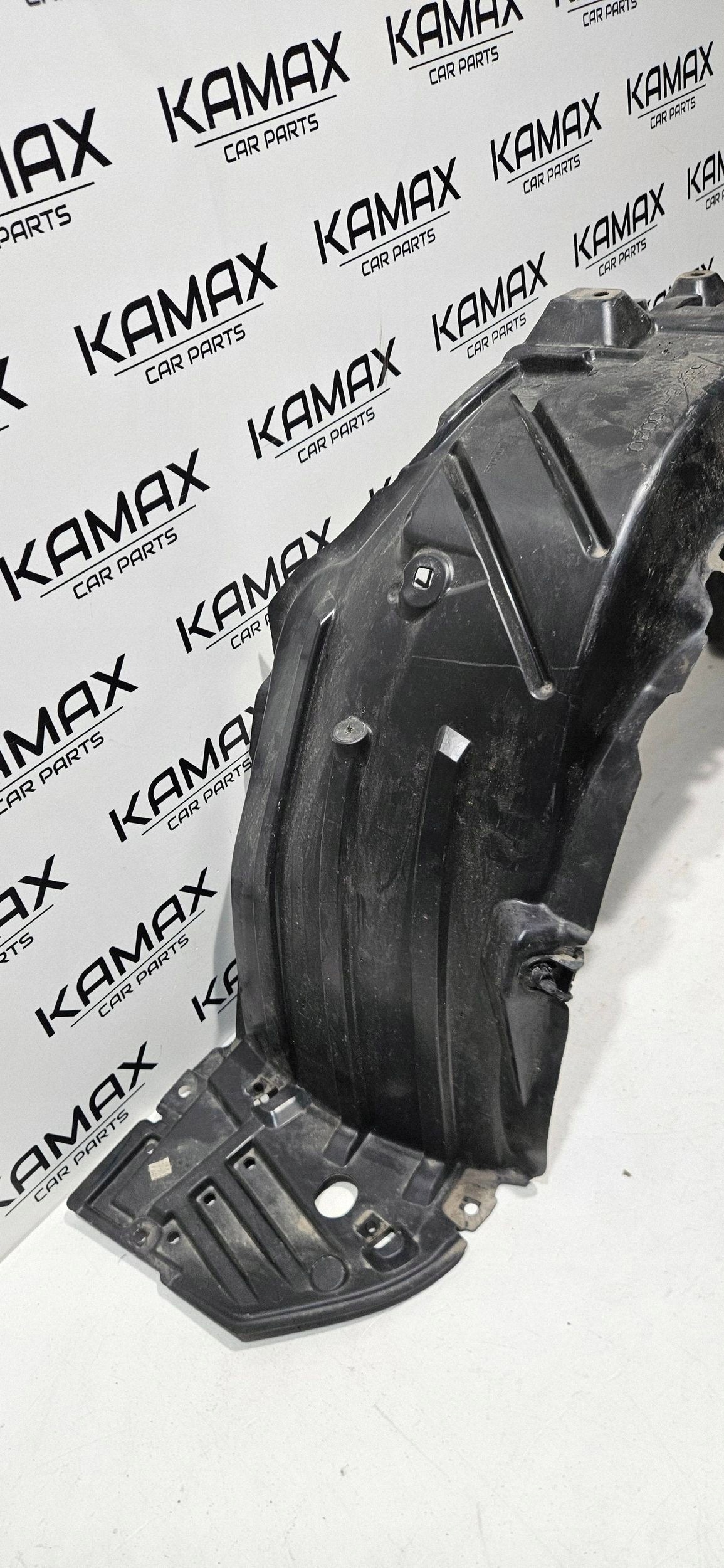 mudguard front left side Toyota Yaris XP210 53876K0020
