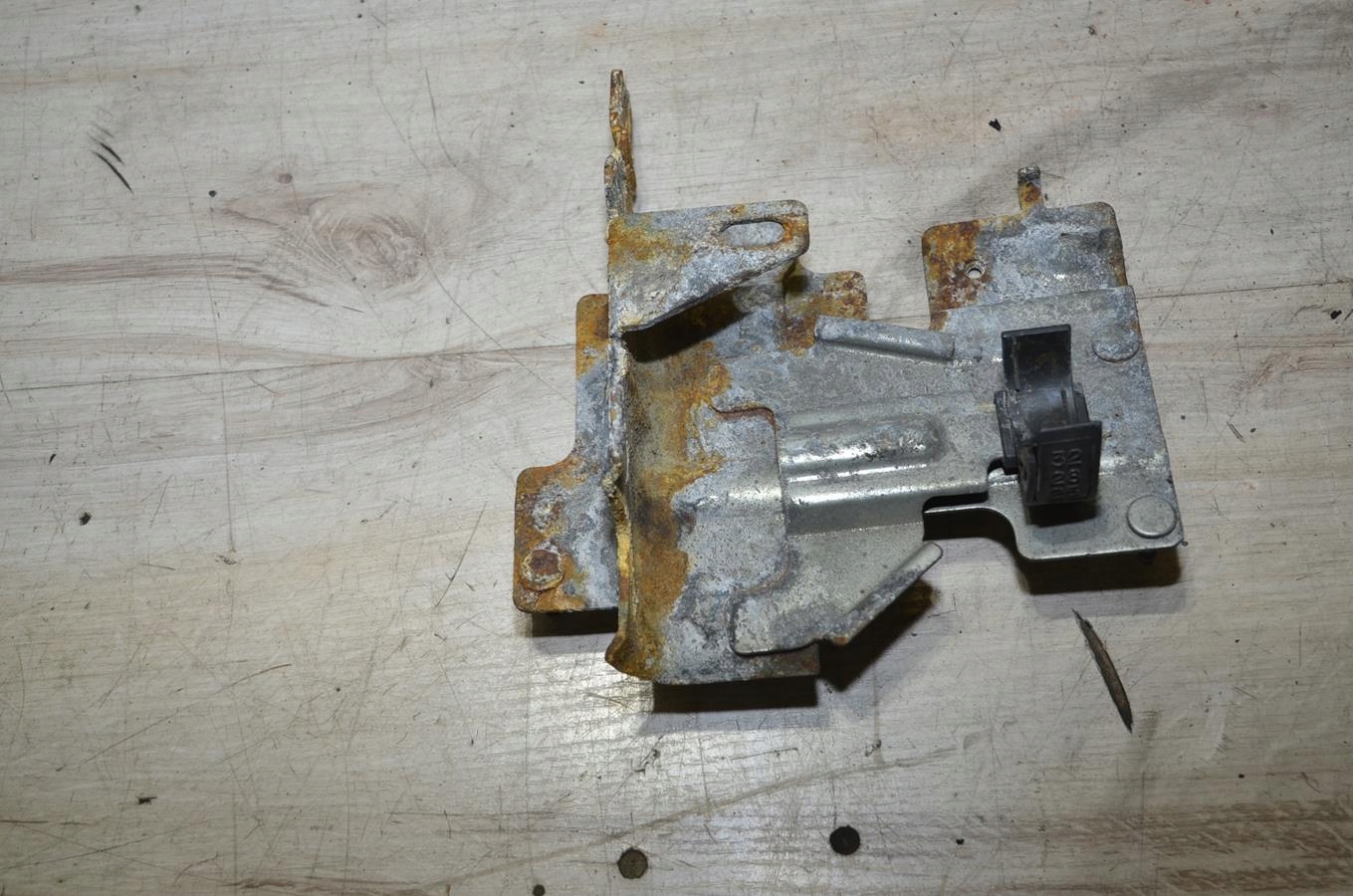 Support plaque komputera Nissan X-Trail t31