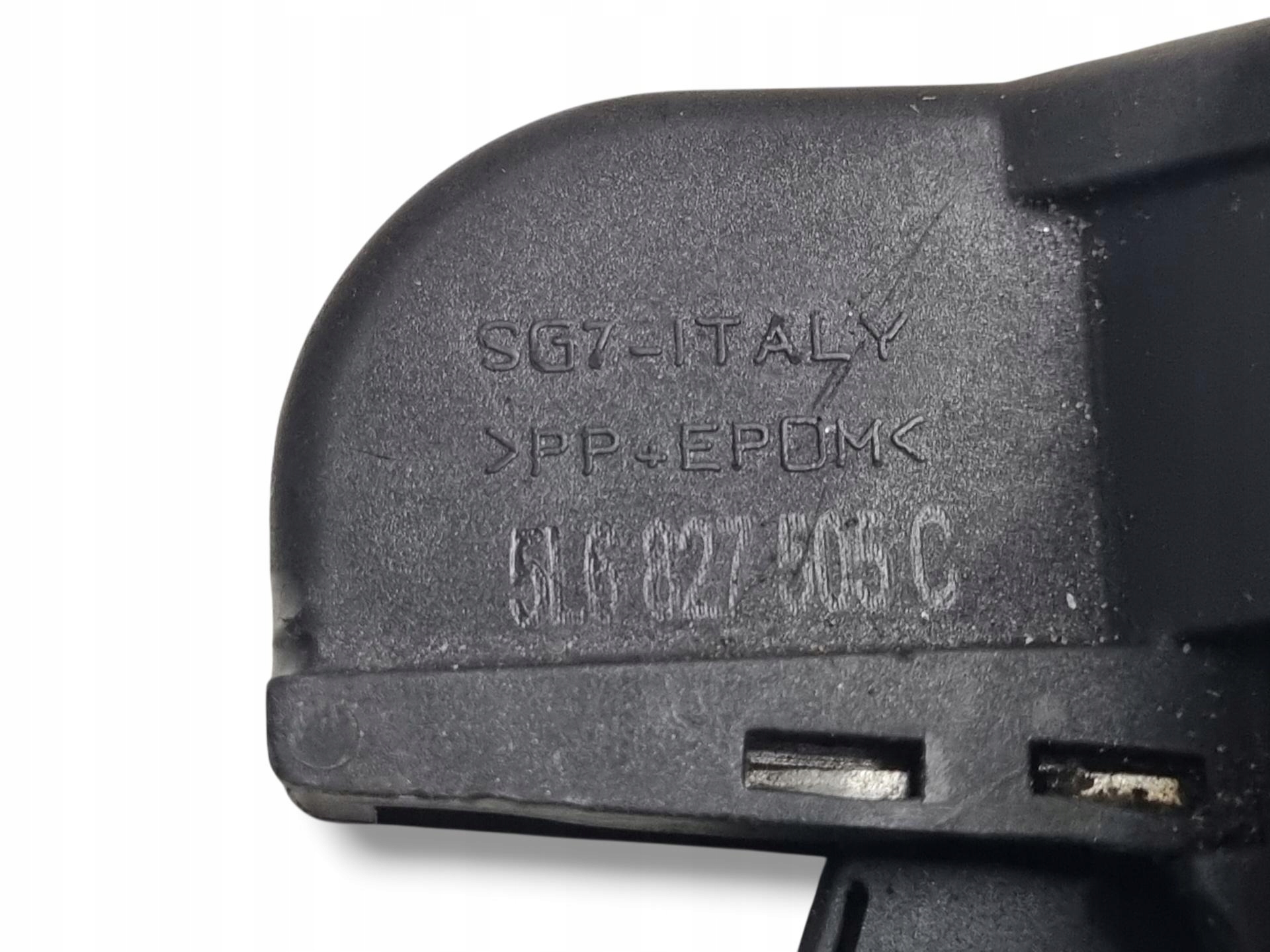 lock bonnet boot Skoda Yeti 5L 2011 5L6827505C