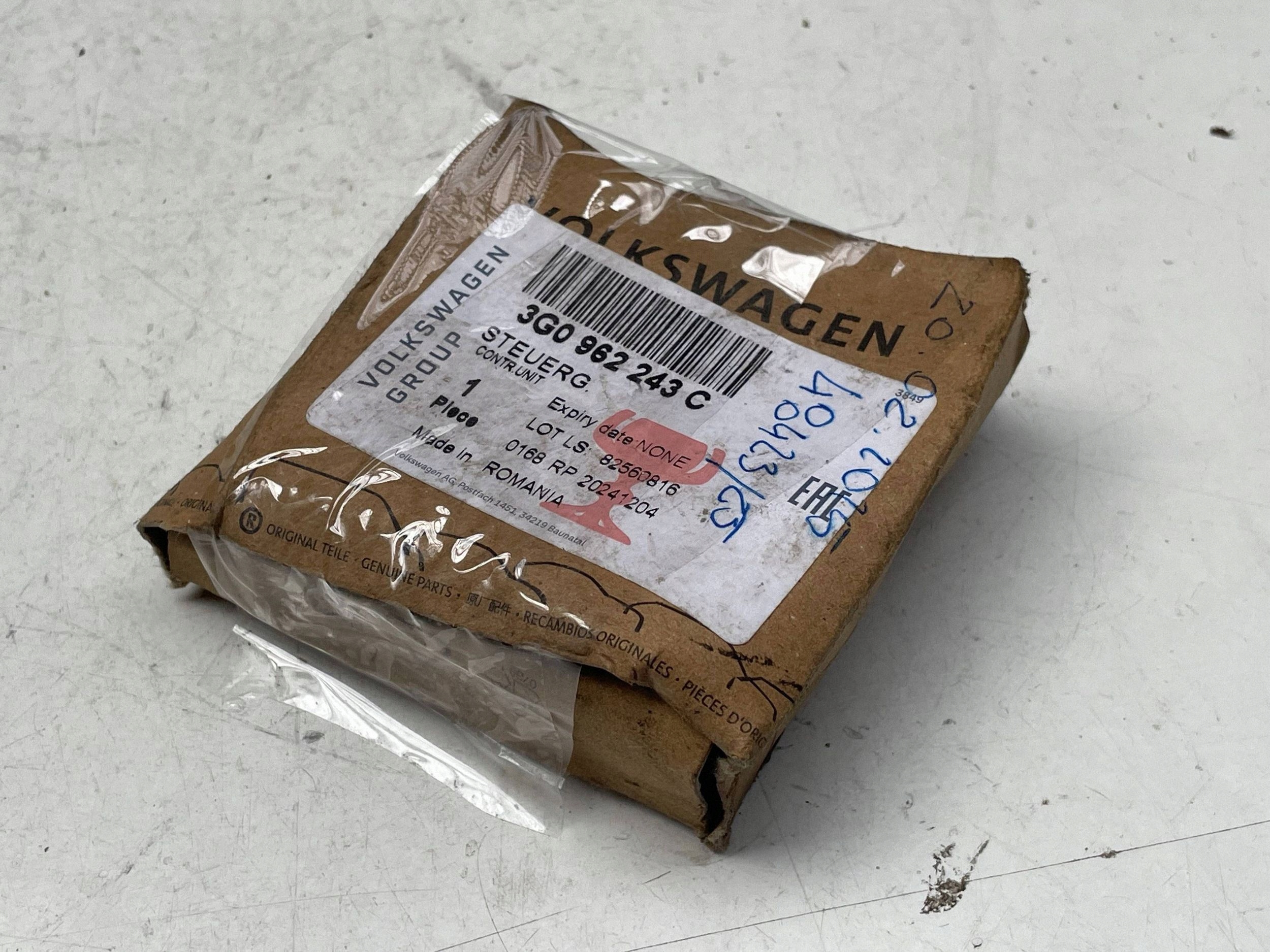 Module pour l’ouverture du capot VW AUDI PORSCHE 3G0962243C !J