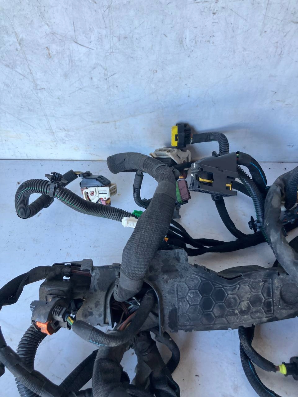 bundle wiring KOMORY of the engine CITROEN C4 PICASSO II 1.6 E HDI semi-automatic transmission