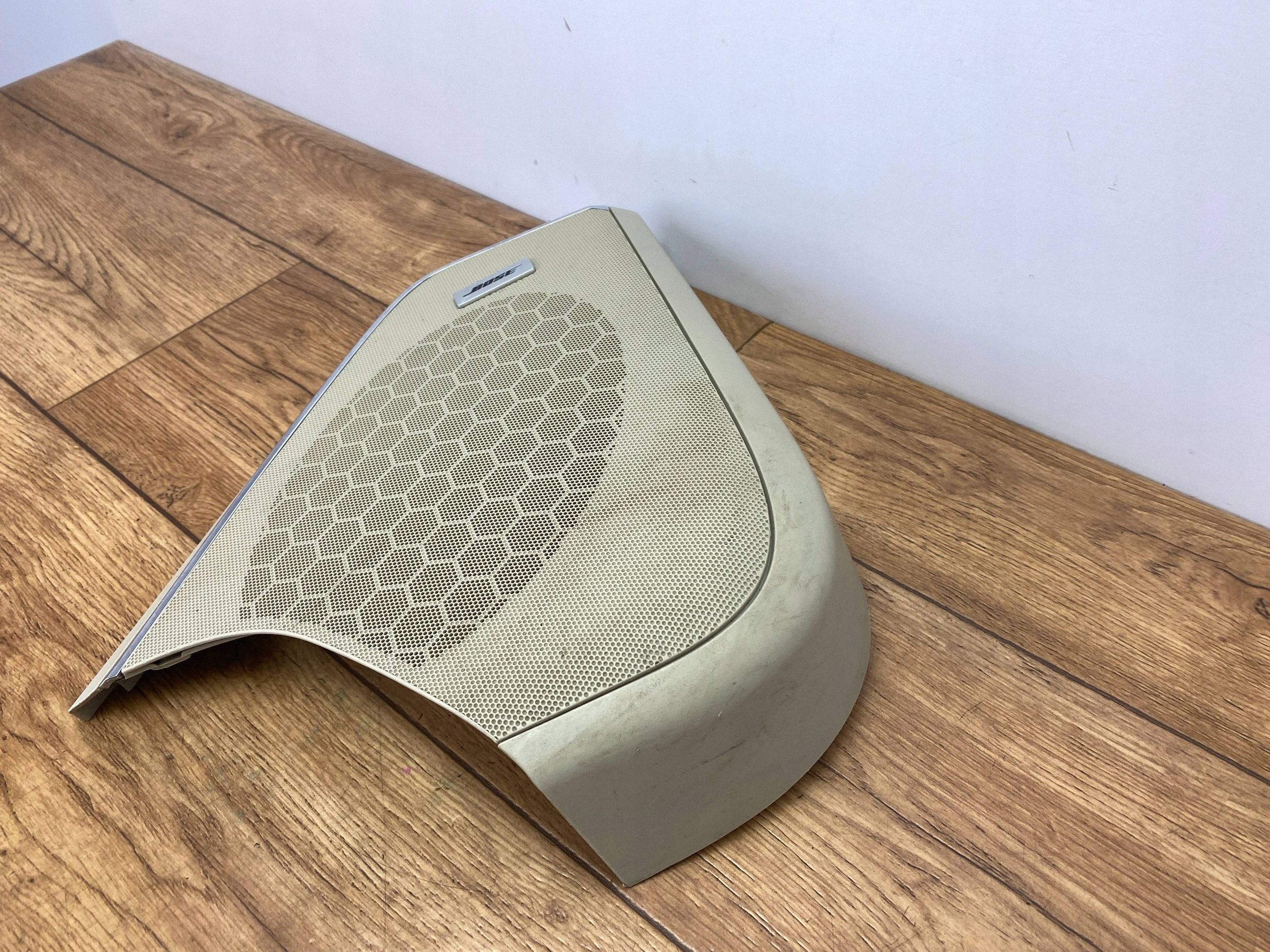 de couverture du haut parleur Portière Cadillac Escalade IV 2015+
