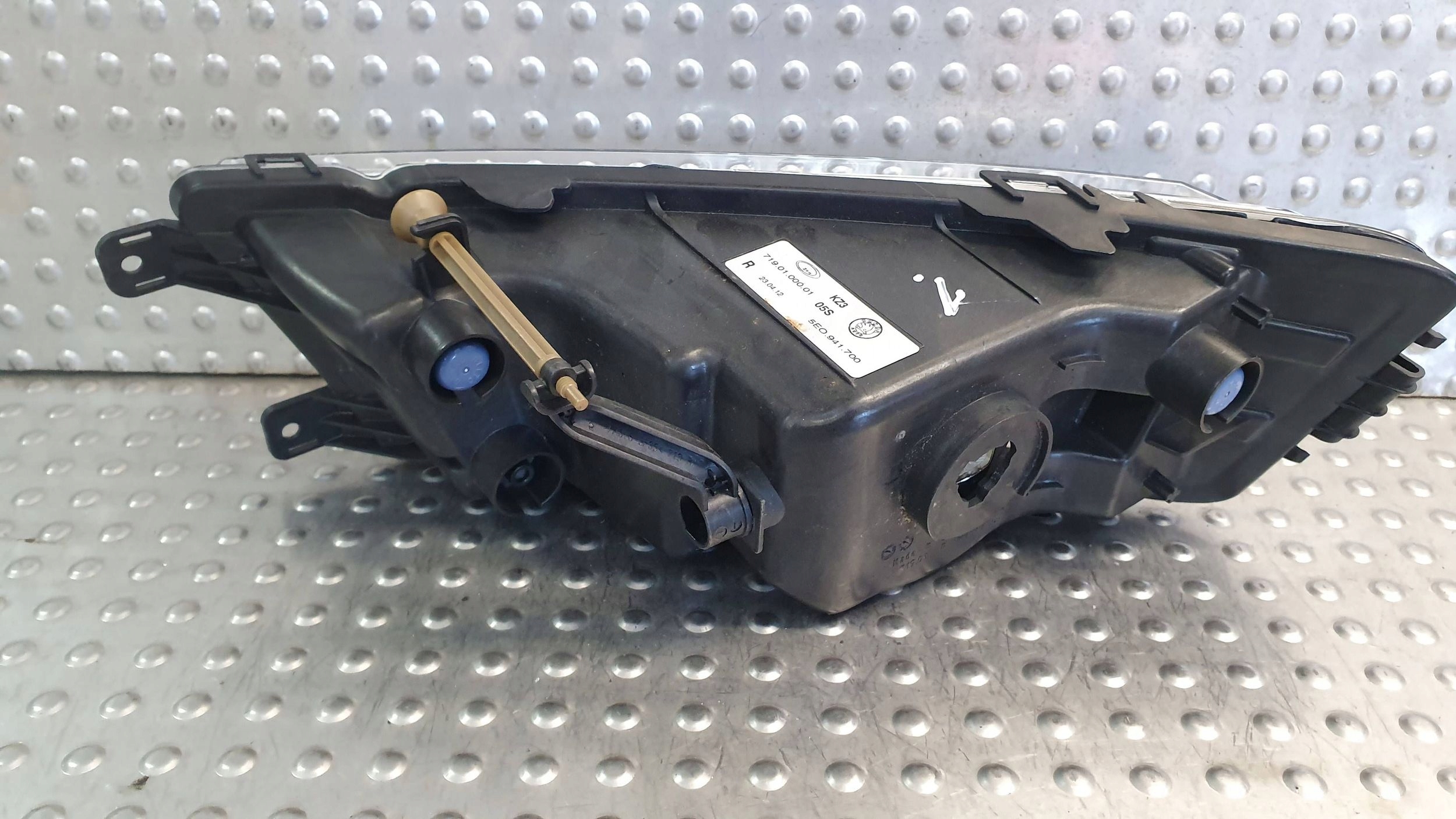 nebelscheinwerfer rechts SKODA OCTAVIA 3 12- 5E0941700