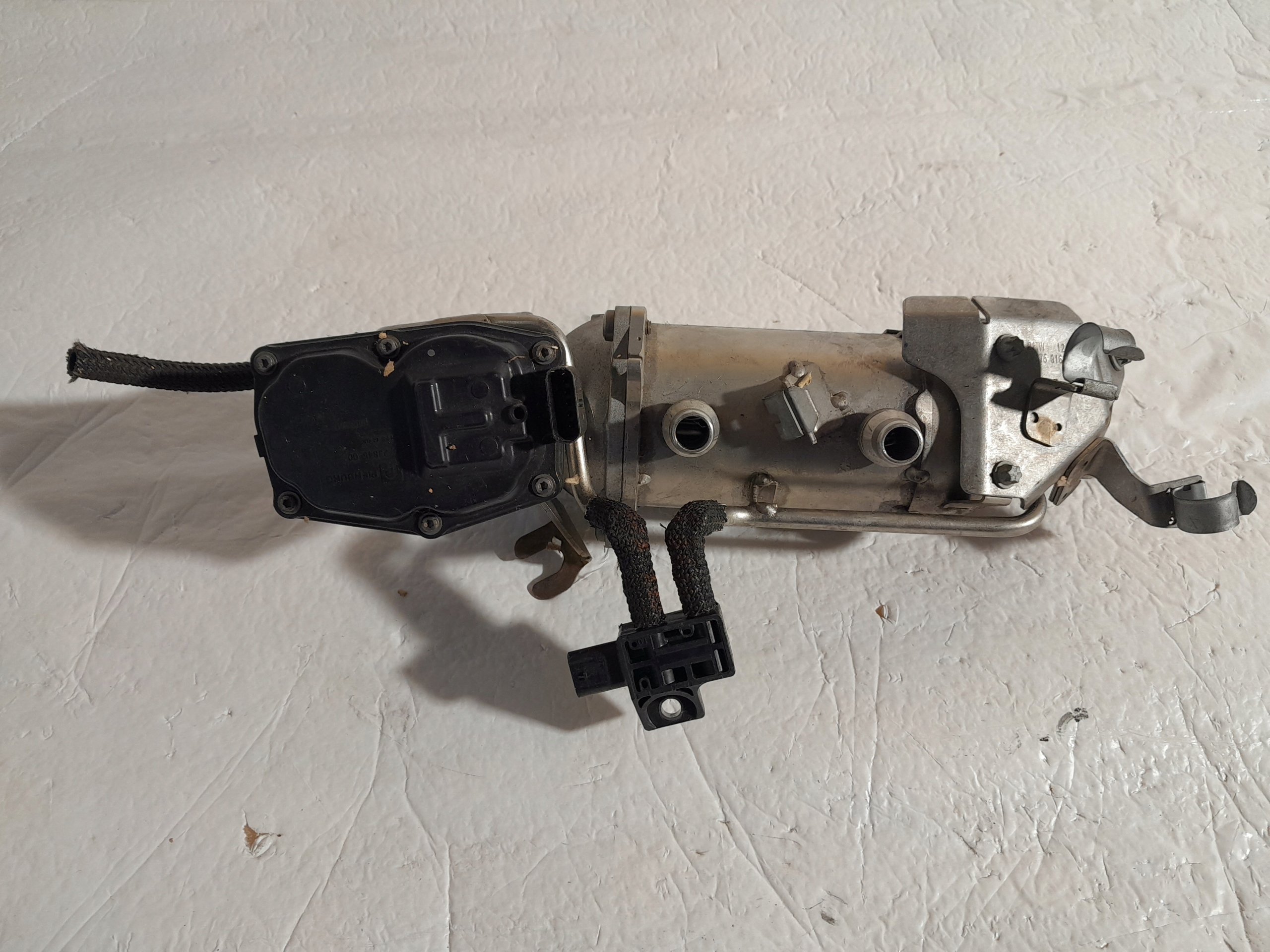 BMW 3.0D B57 Abgaskuehler AGR EGR 8574815 8574820