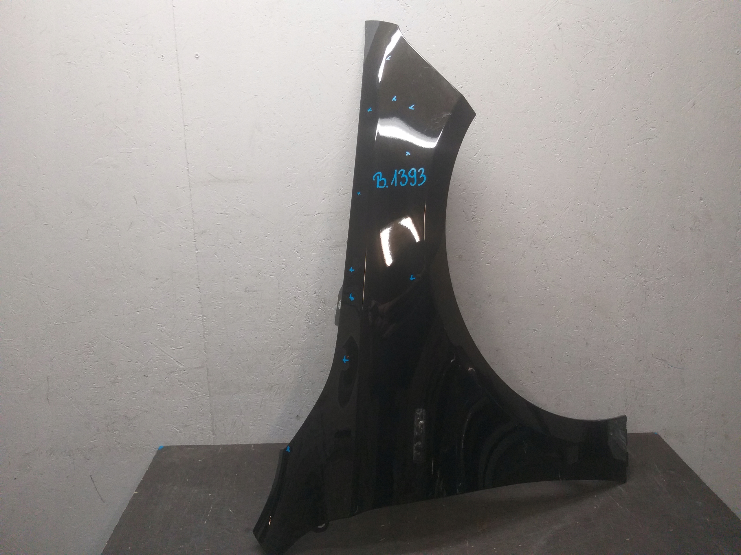 FENDER FRONT RIGHT MERCEDES A KLASA W177 HAIL