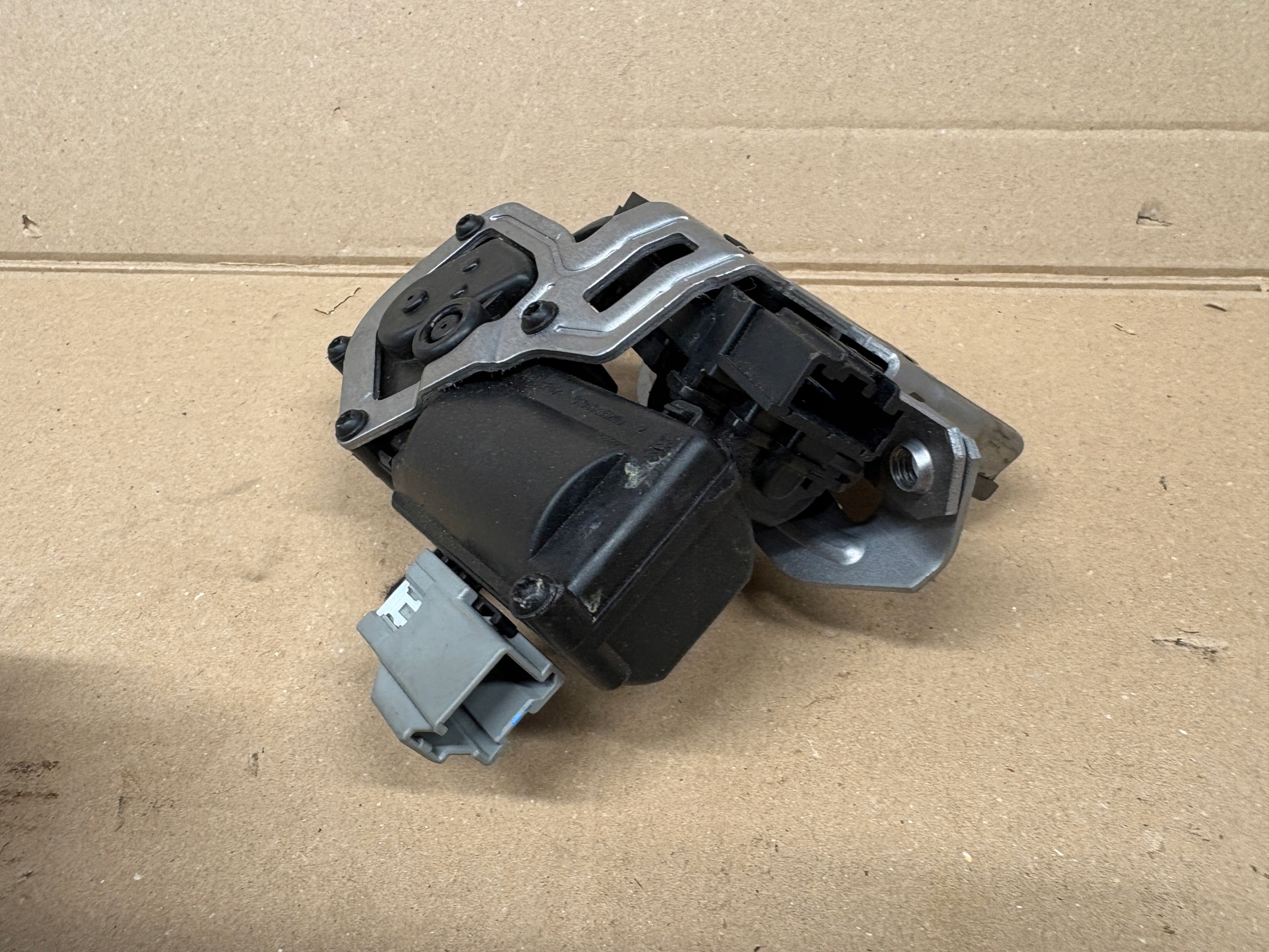 FORD MONDEO MK5 lock bonnet boot DOCIAG DS7A-N442A66-BB