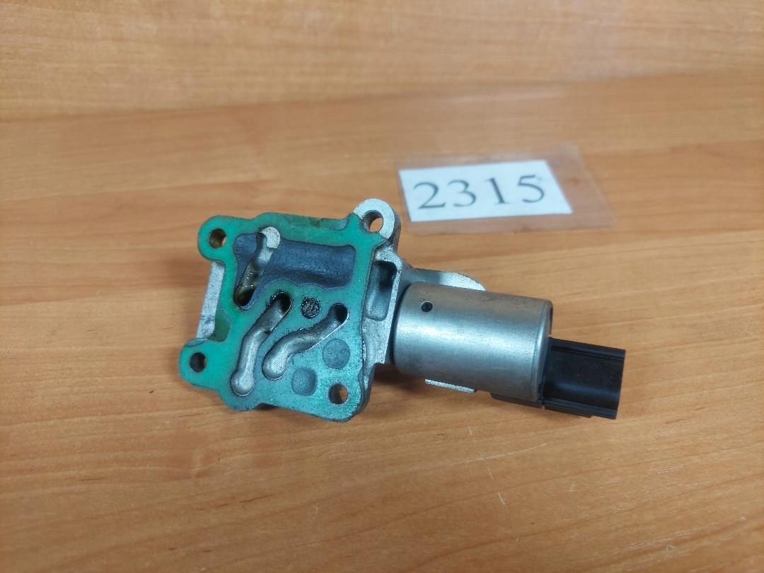 ZAWÓR FAZ ROZRZĄDU VOLVO S40 V40 1,8 16V 9454789 Producent części Volvo OE