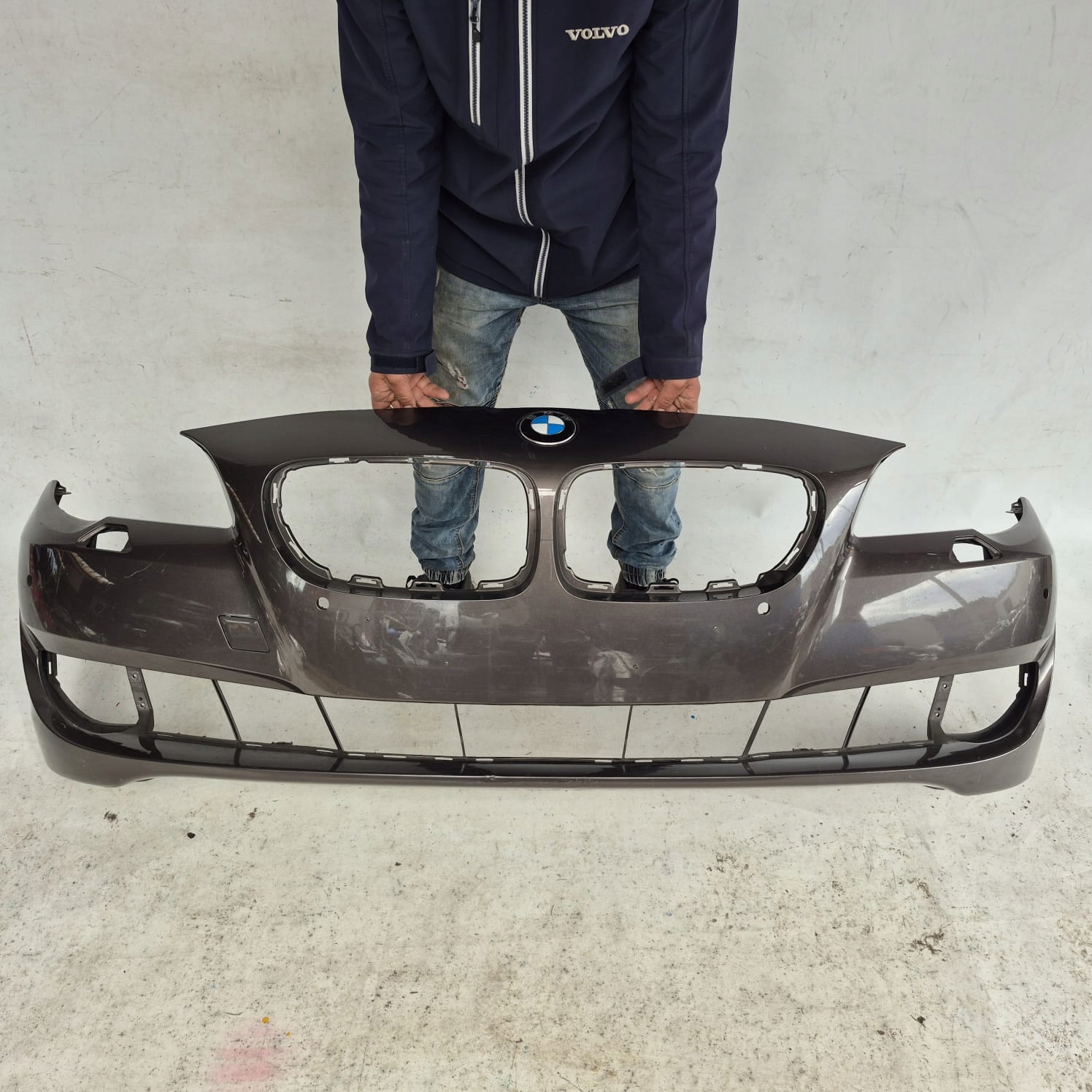 BMW 5 F10 F11 10-13 bumper front front washer PDC
