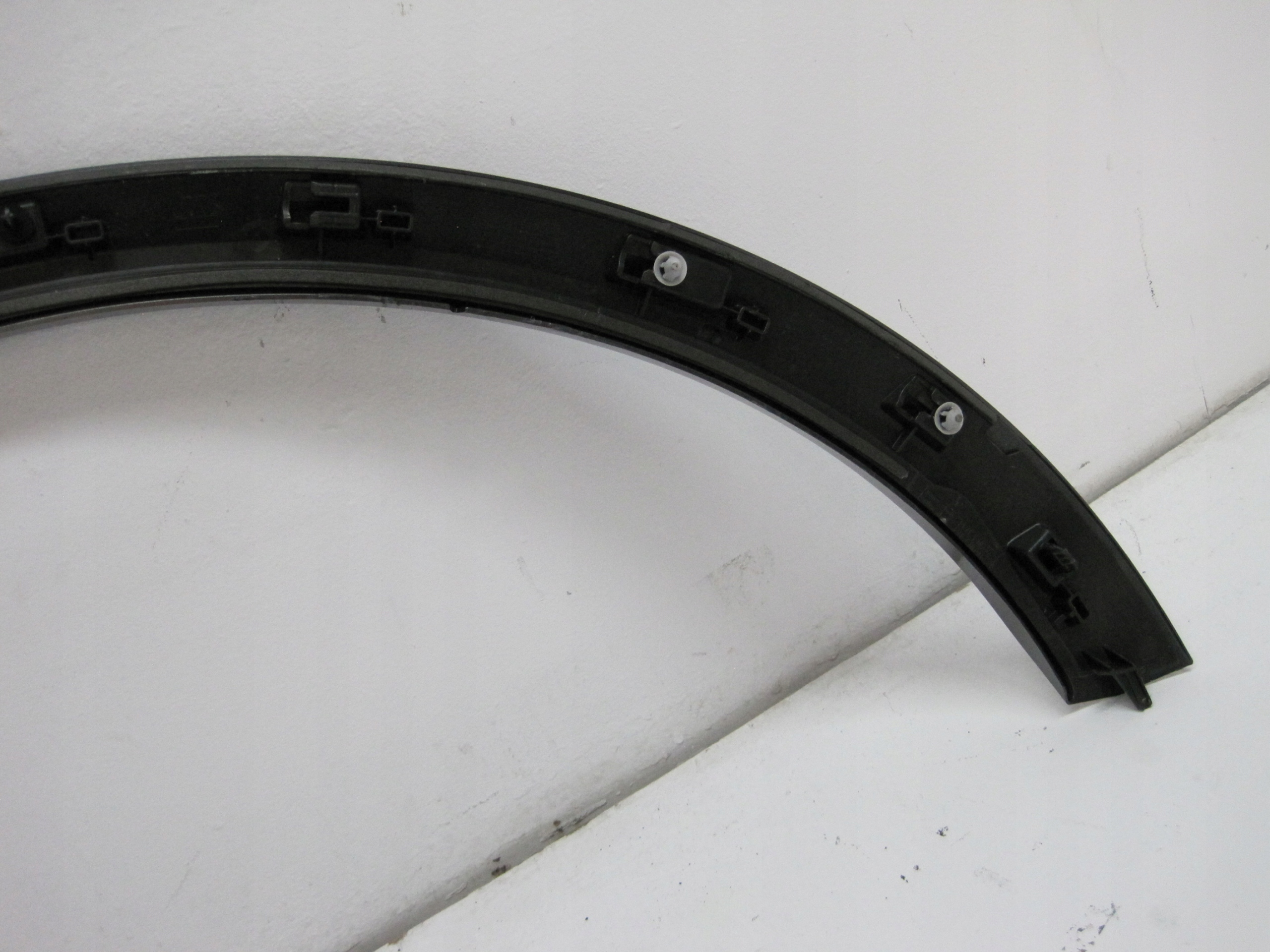 Blende Gehäuse Leiste Schutzleiste für Kotflügel rechts AUDI Q6 E TRON 85H853818G oder H