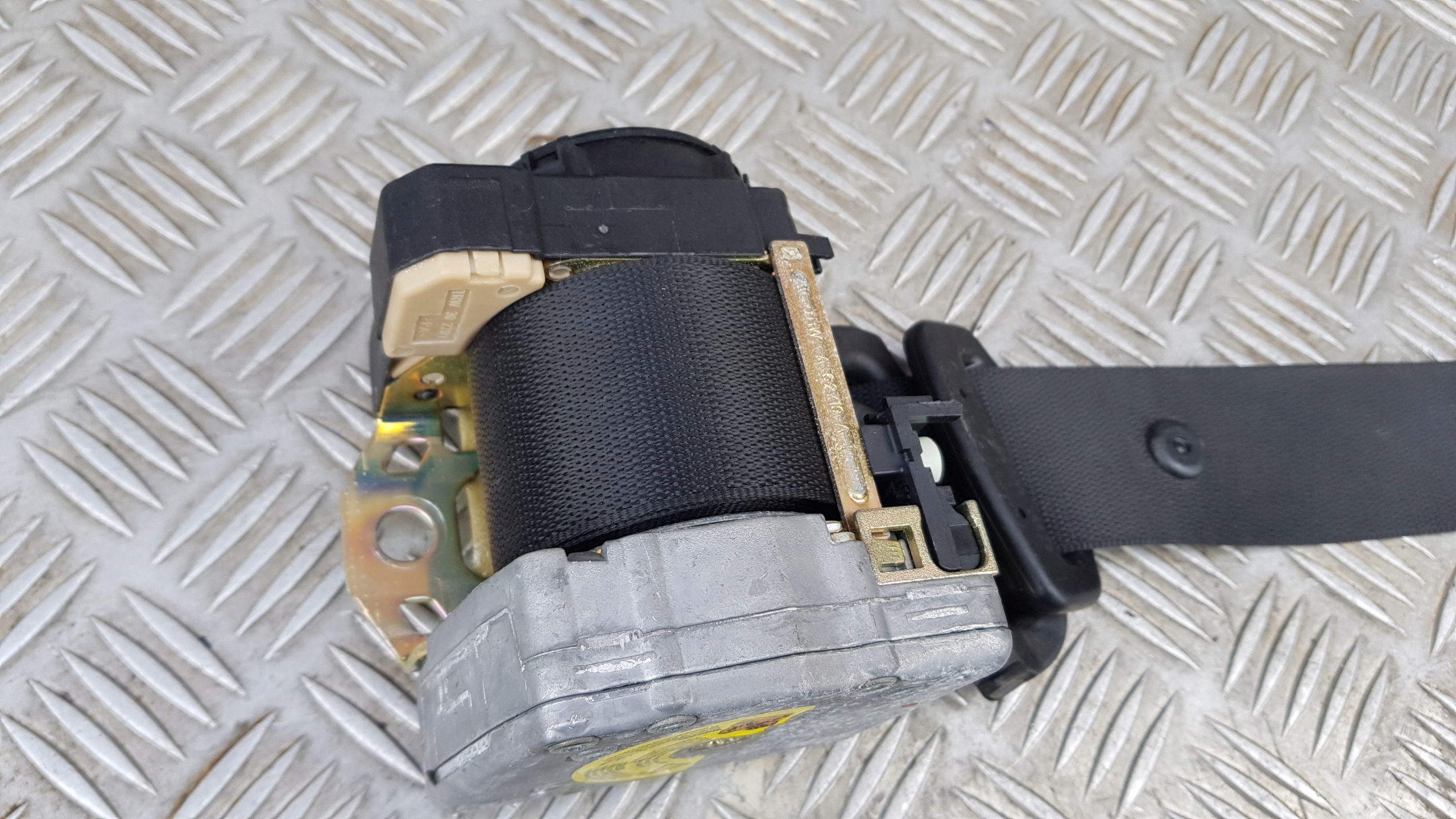 MERCEDES W220 Gurten Sicherheits links heck 33008118c