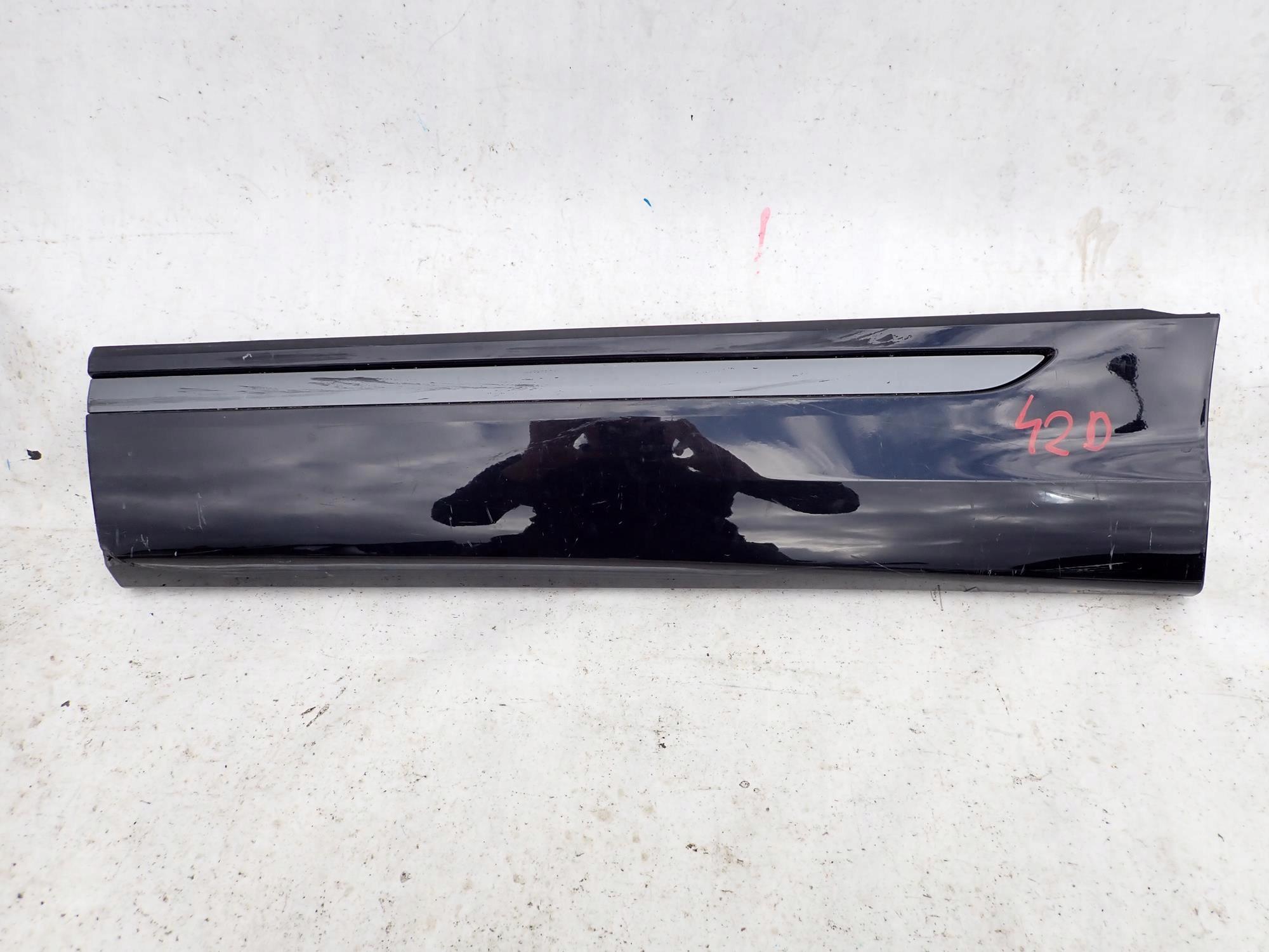 AUDI Q8 18-> moulding door left rear part