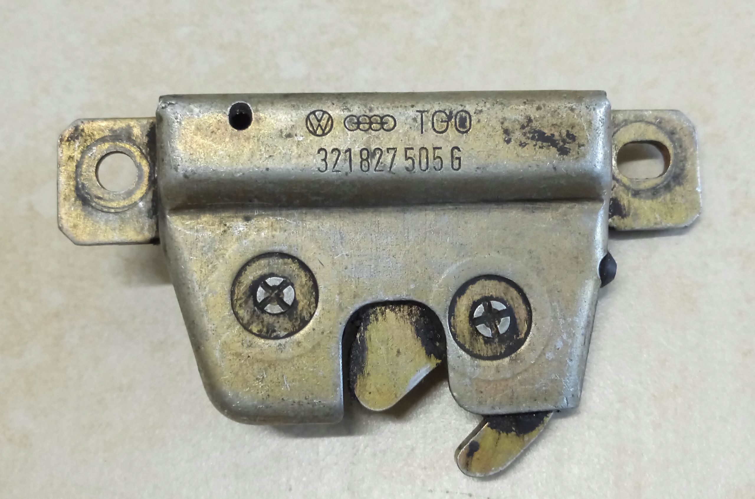 lock of rear bonnet boot Seat VW POLO CLASSIC