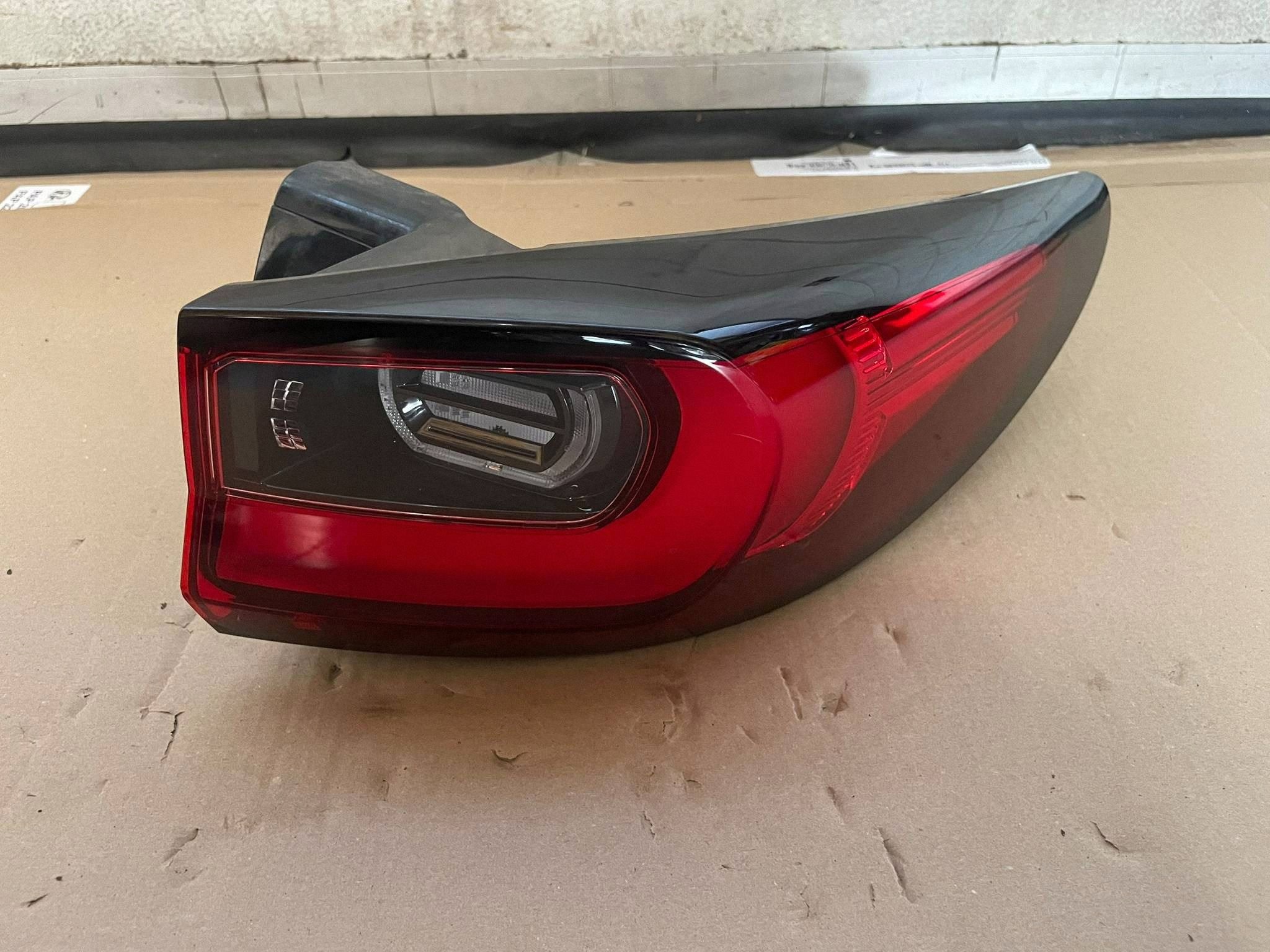 light rear rear part side right Mazda CX-60 KBB451150 as new! "nr III"