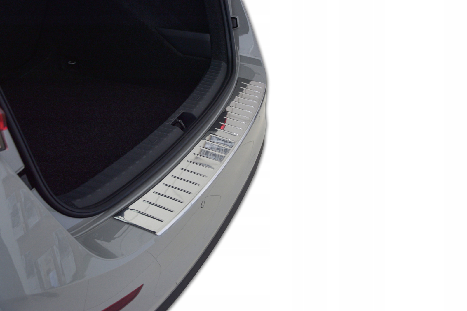 LISTWA NAKLADKA NA ZDERZAK DO SKODA SCALA OD 2020