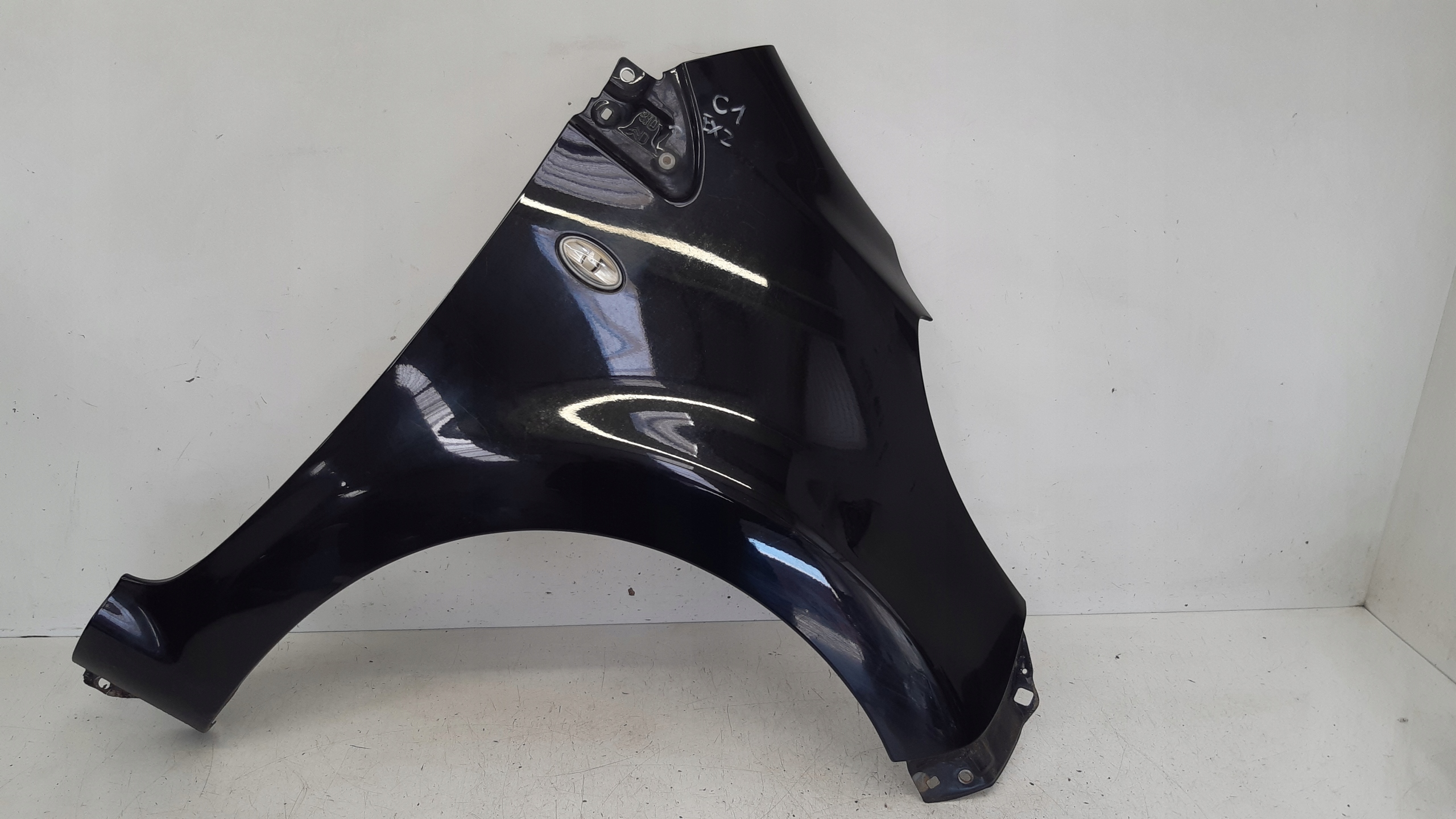 fender right EXZ Citroen C1
