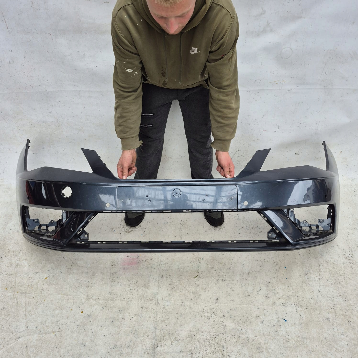SEAT LEON III LIFT 16- bumper front front PDC