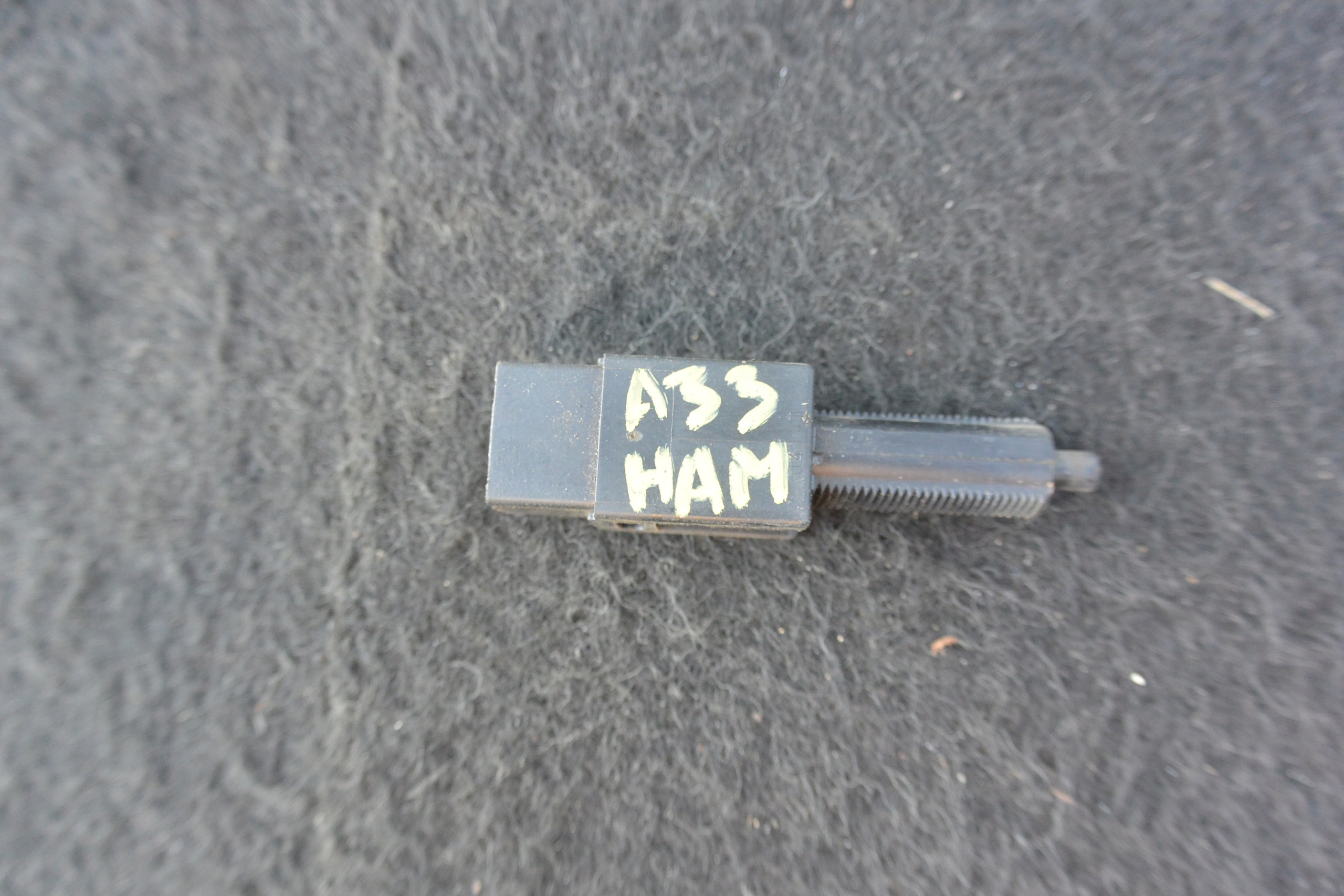 SENSOR BREMSE ORIGINAL NISSAN MAXIMA QX A33