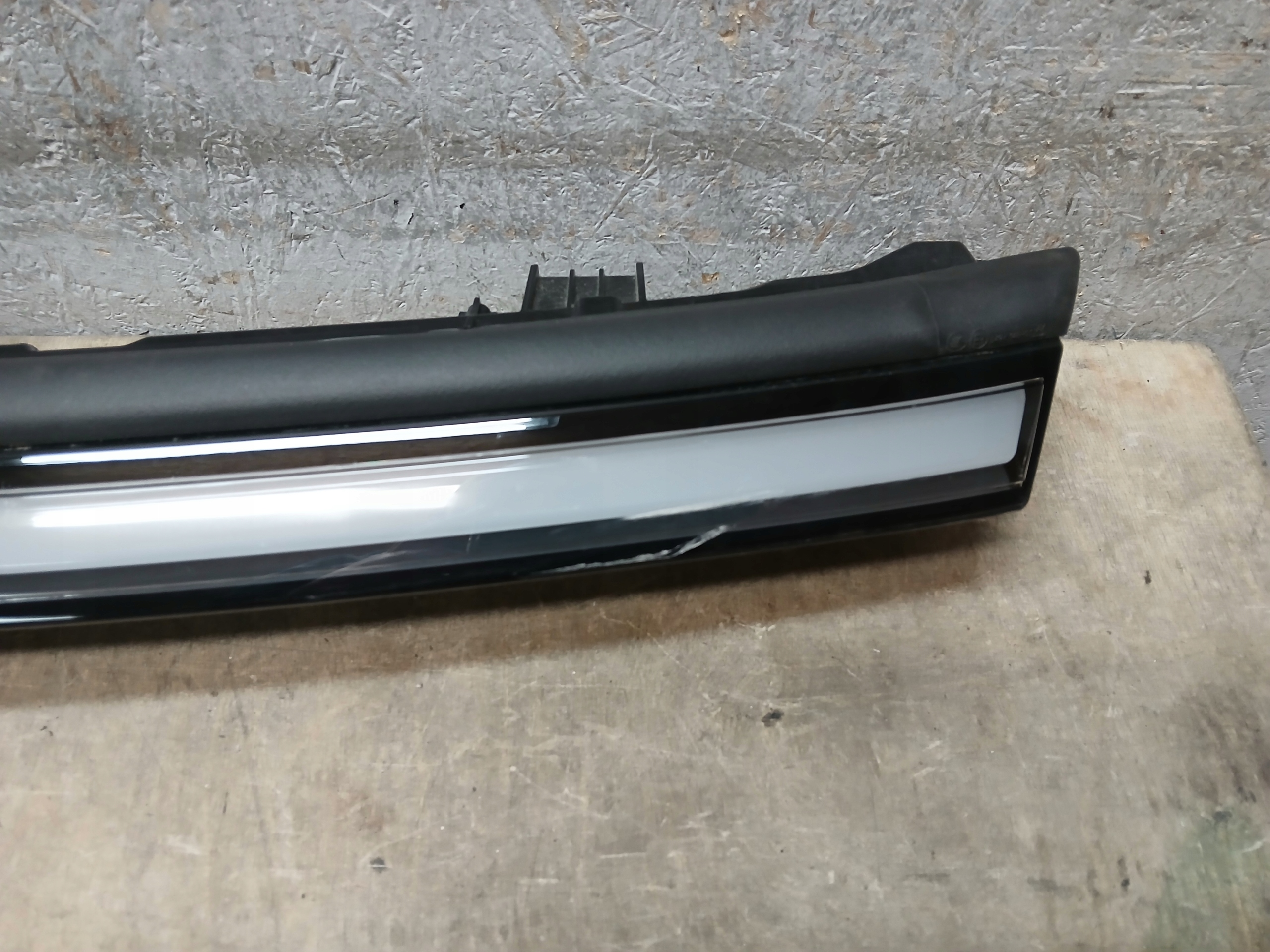 light front TESLA Y LIFT LED 2038294-00-C
