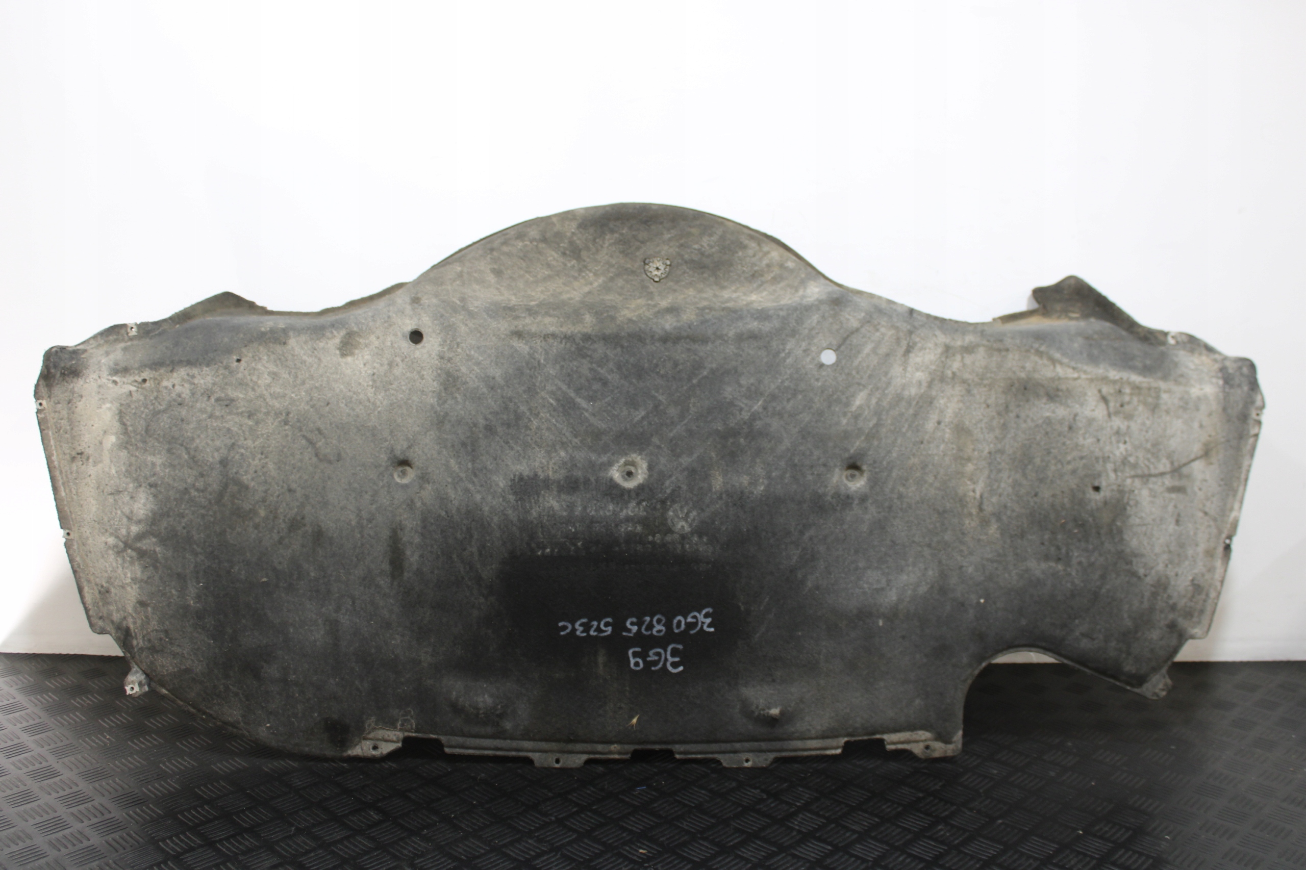 abdeckung Blende Abdeckung Unterfahrschutz 3G0825523C VW PASSAT B8 3G0 3G9
