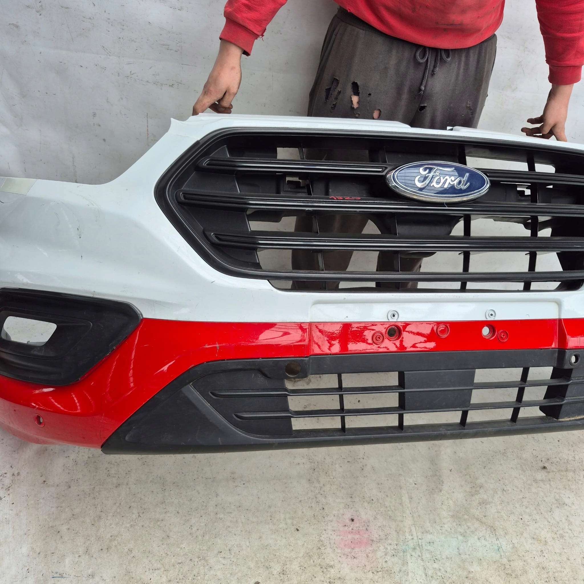 FORD TRANSIT CUSTOM and 1 MK1 LIFT 17-23 bumper front front PDC