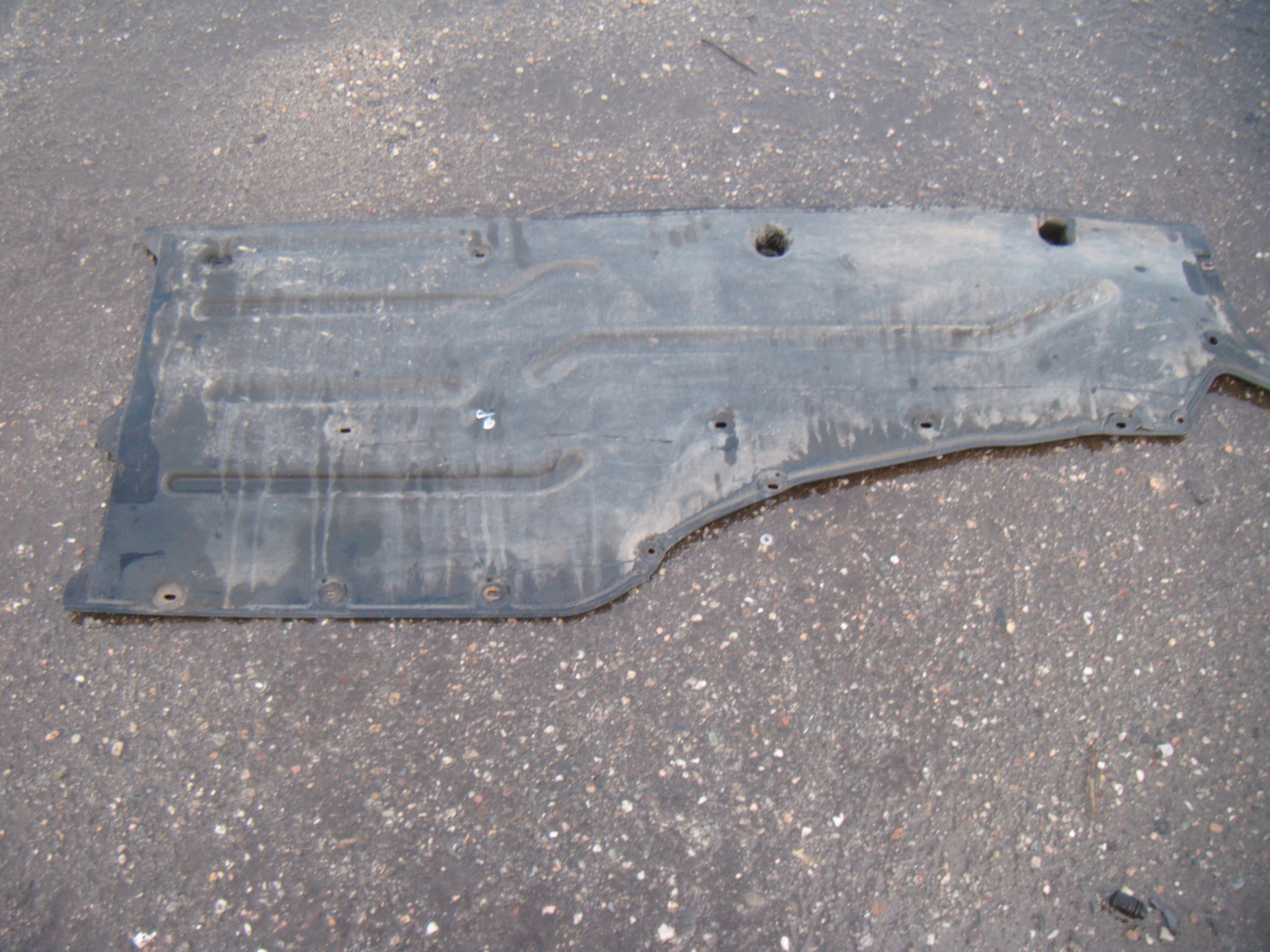 BMW 7 IV E65 3.0D LIFT 05-08 OSŁONA PODWOZIA PRAWA 51717020534A