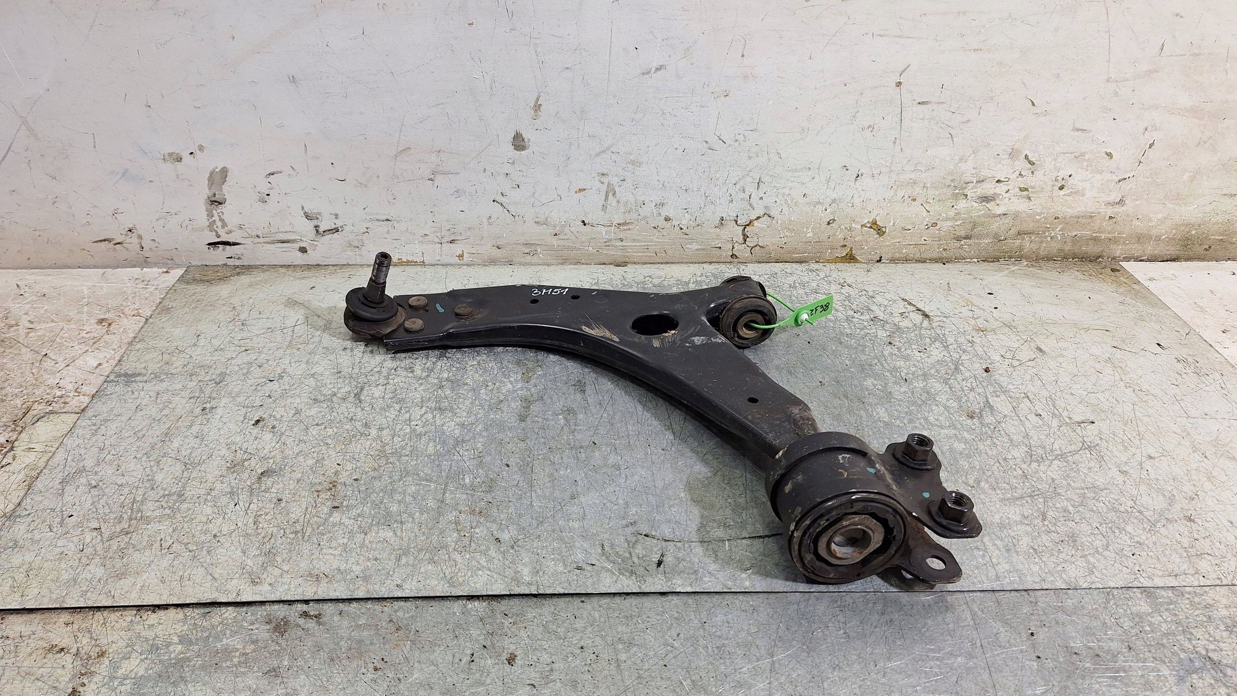 arm left front 3M51-3A424-AH FORD FOCUS MK2 C MAX MK1 VOLVO C30 S40 V50