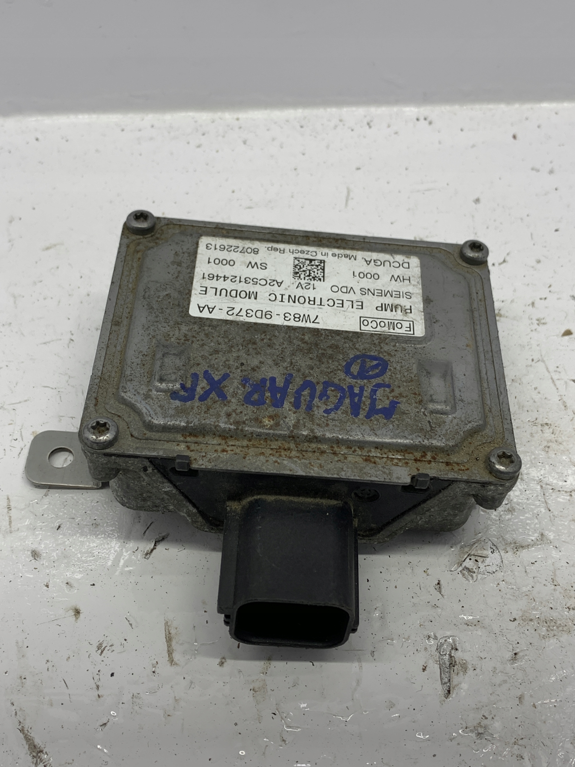 Module Unité de contrôle POMPY Carburant 7W83-9D372-AA JAGUAR