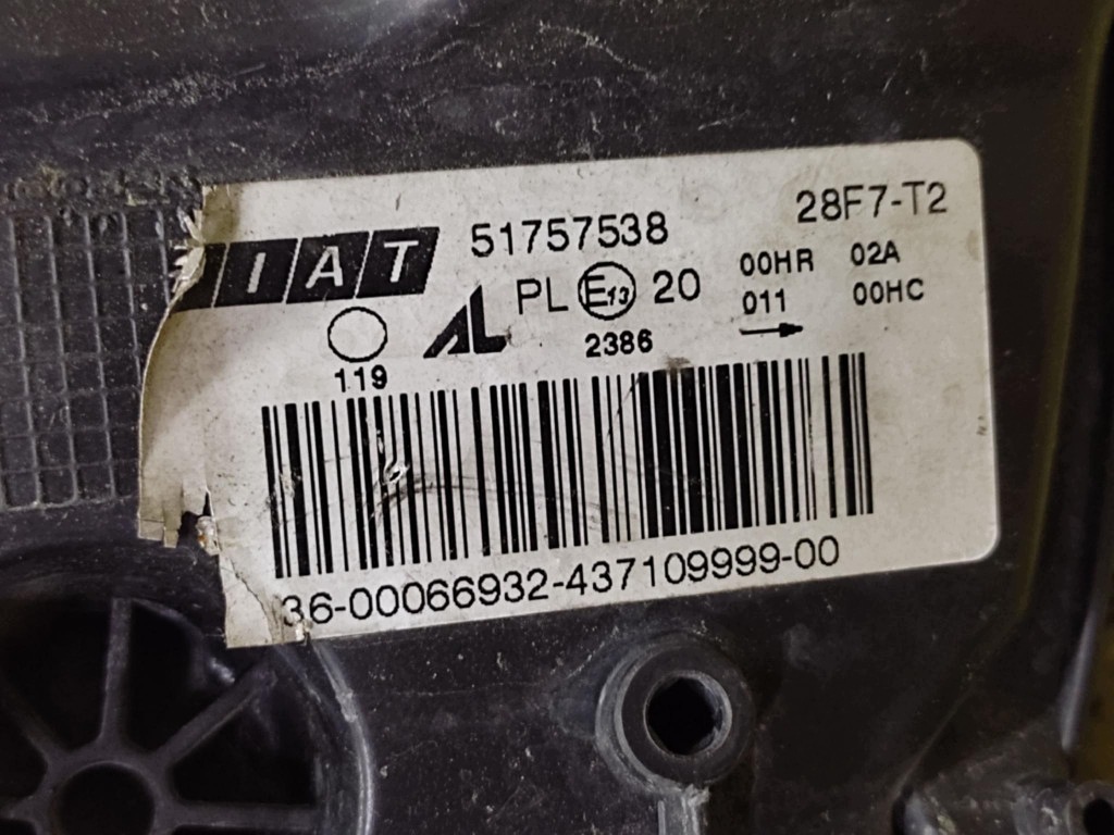 FIAT BRAVO II REFLEKTOR light left front 51757538