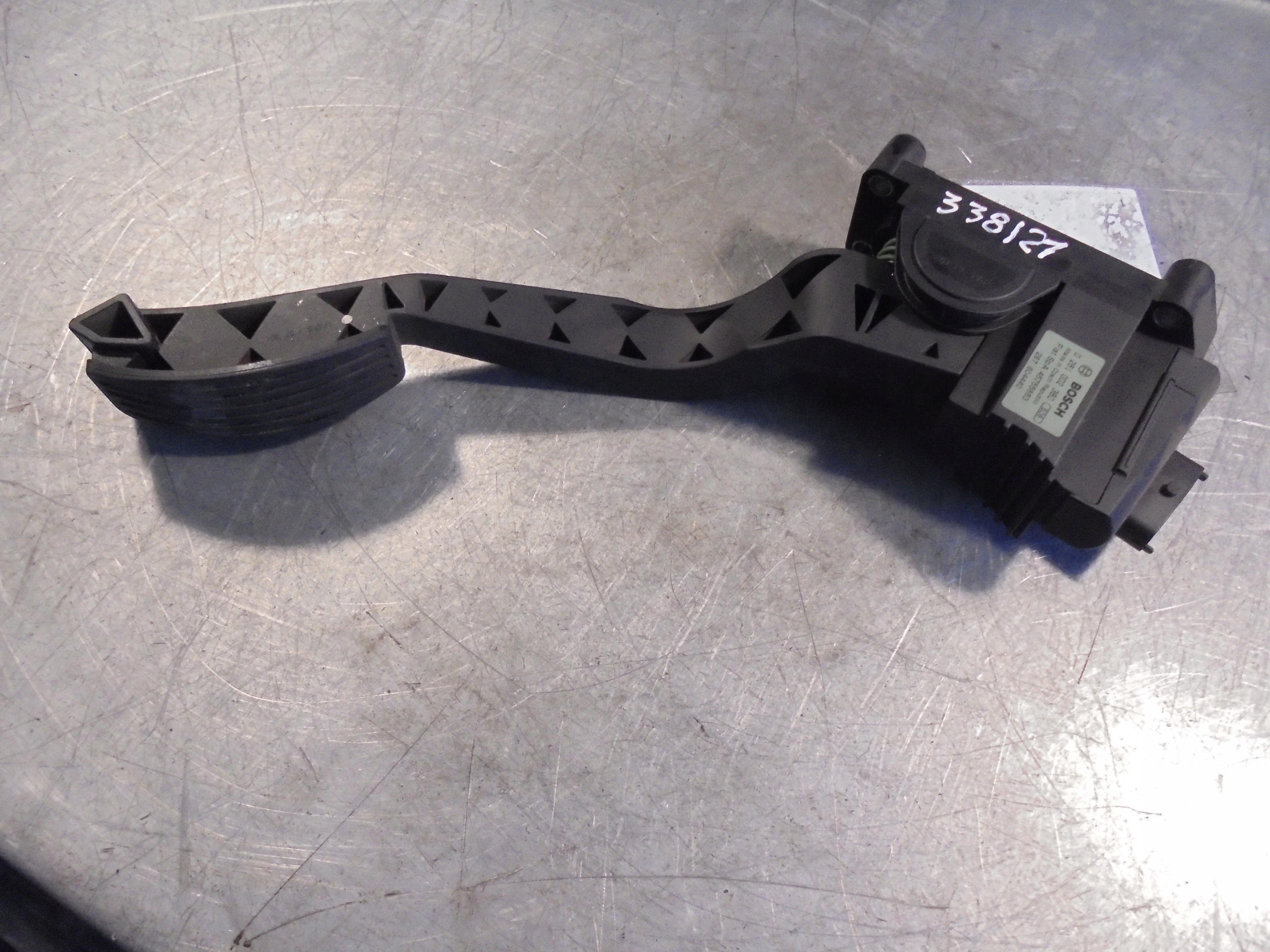 accelerator pedal, Alfa Romeo 147 0281002380