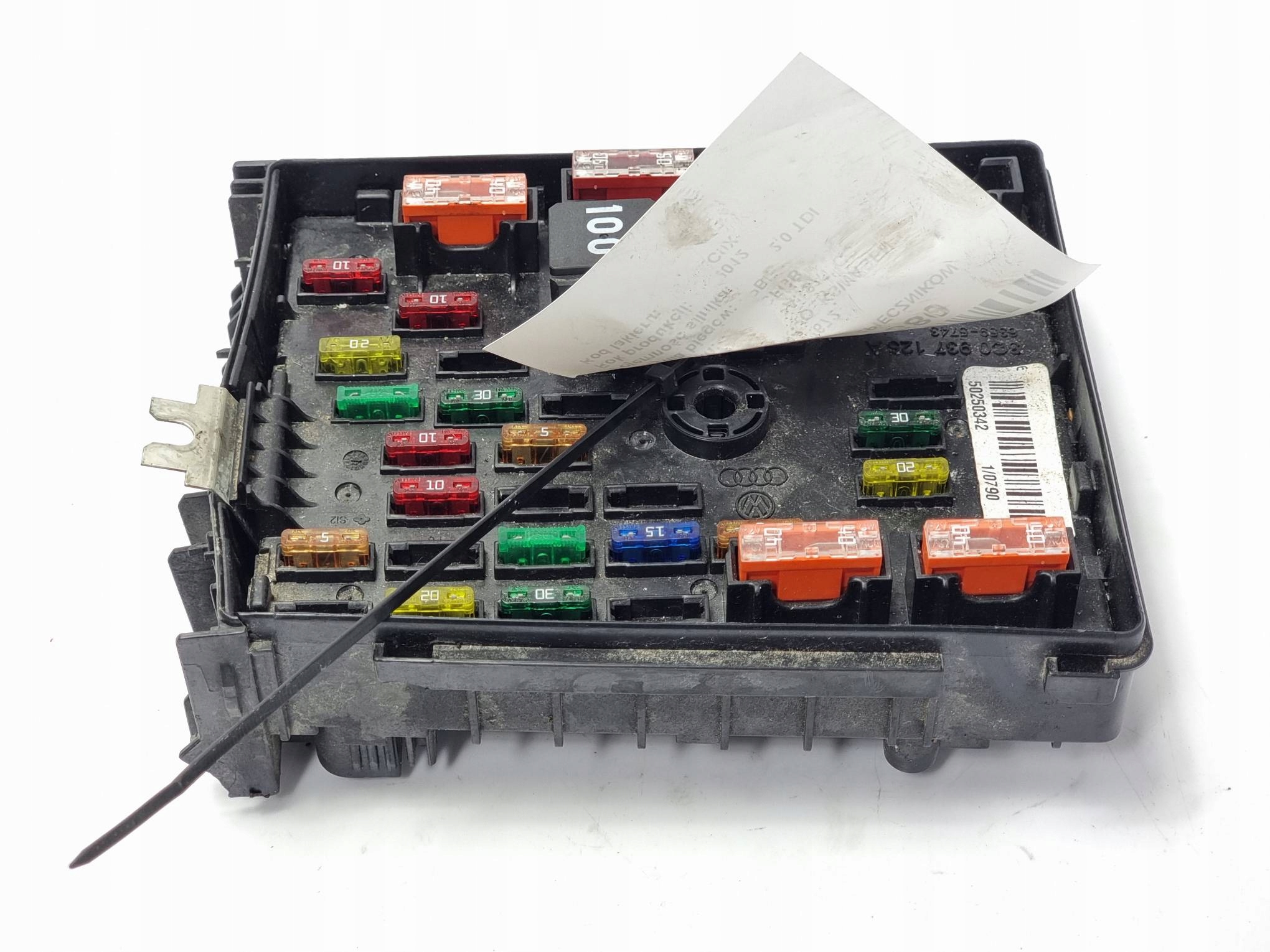 Module fusibles 3C0937125A VOLKSWAGEN PASSAT CC